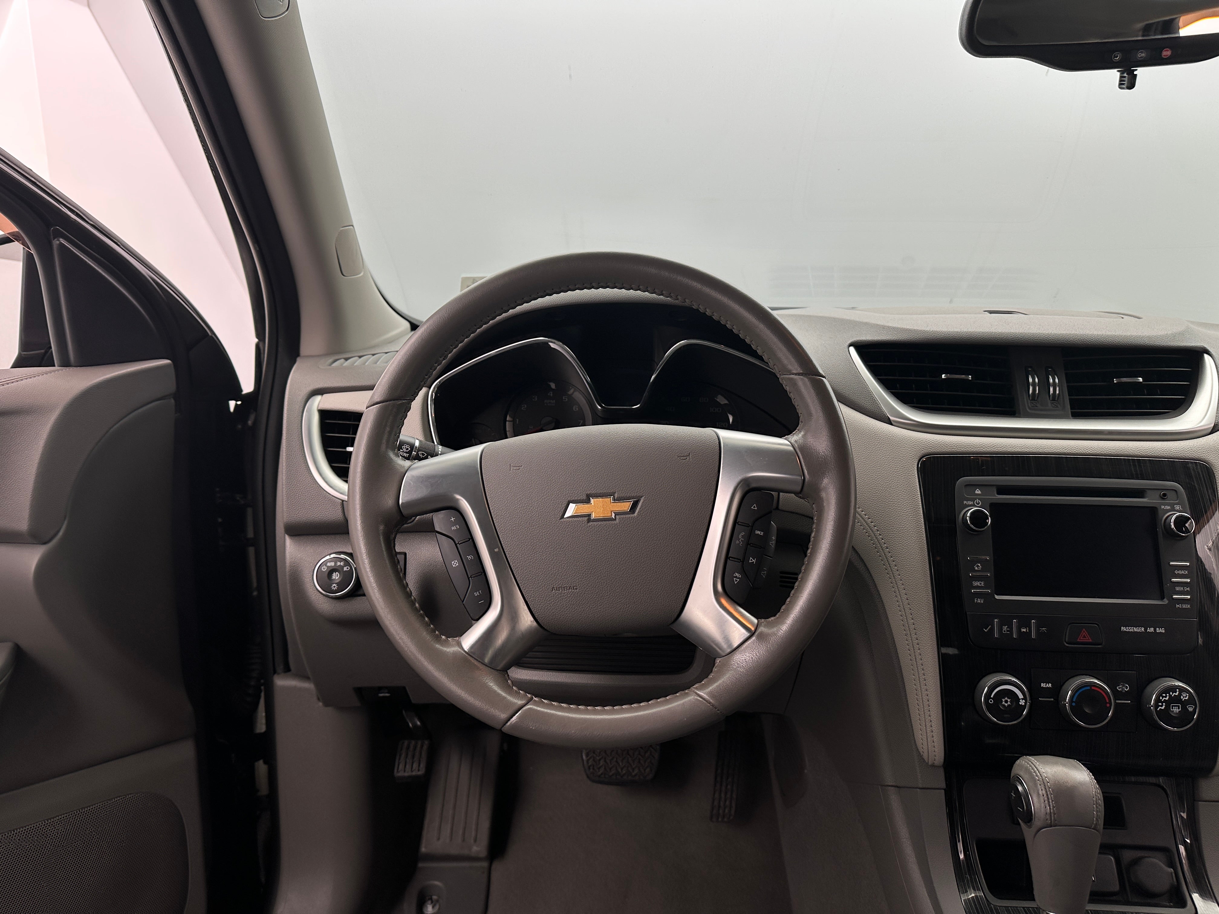 2017 Chevrolet Traverse LT 5