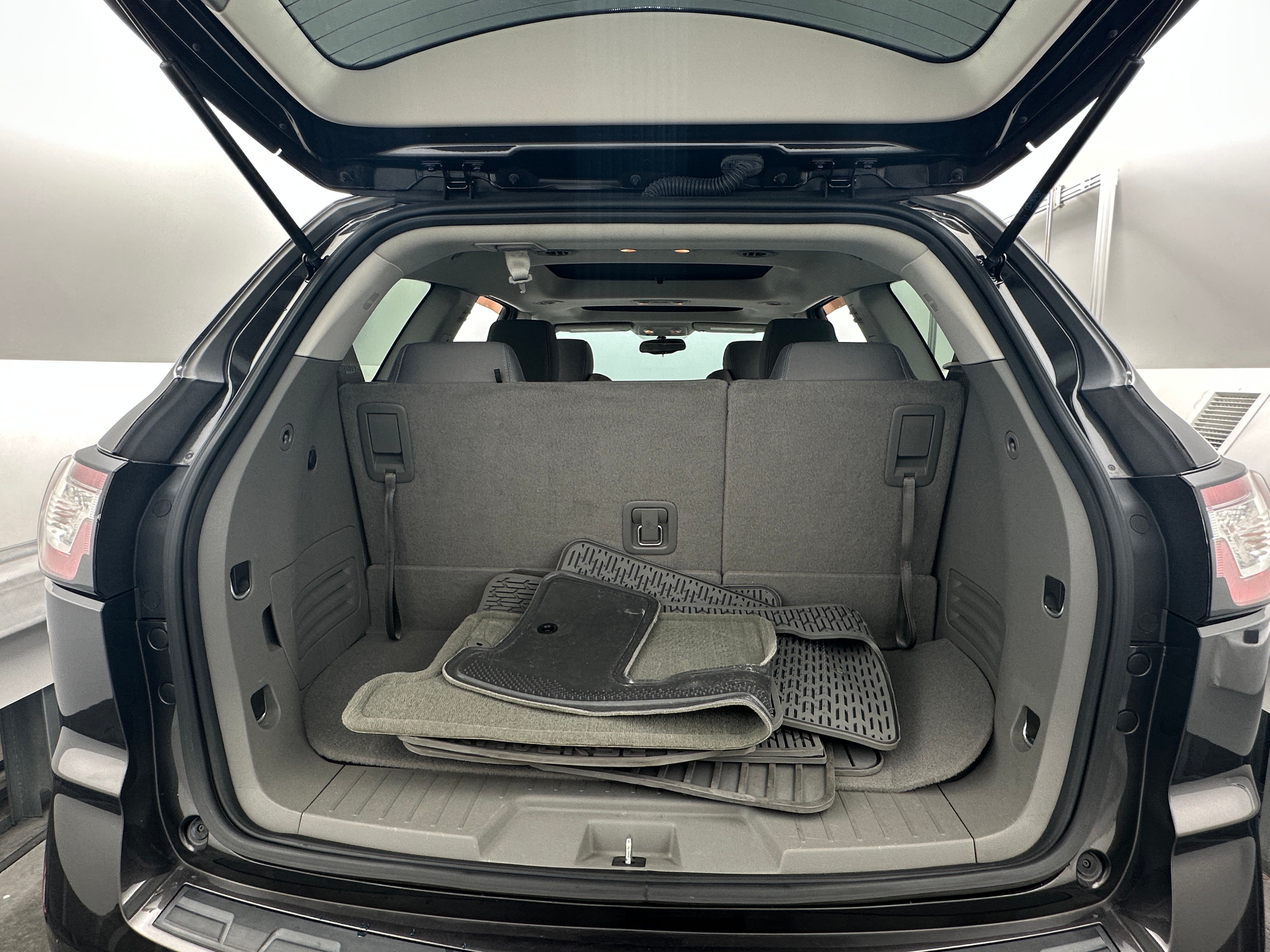 2017 Chevrolet Traverse LT 7