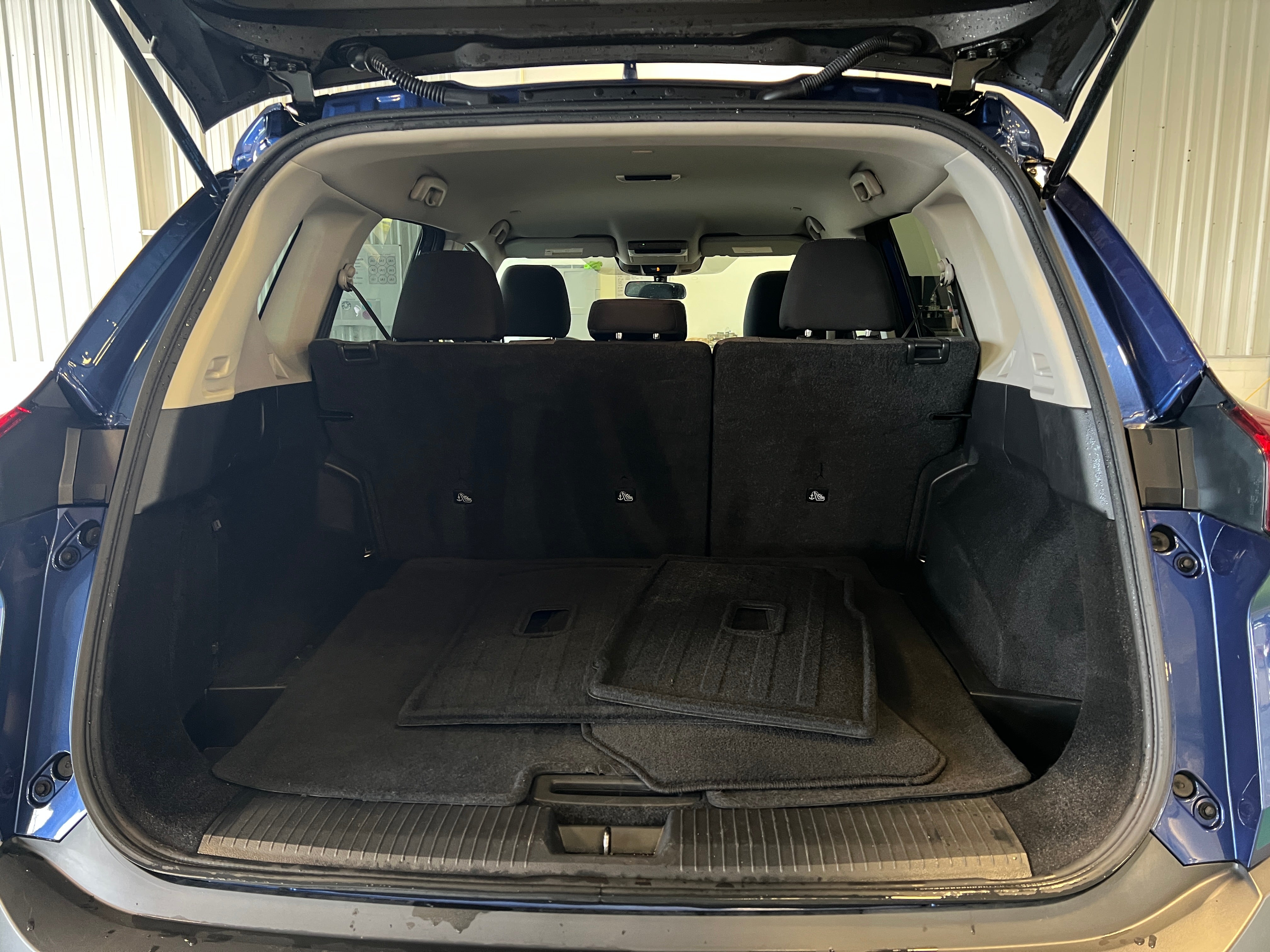 2023 Nissan Rogue SV 7
