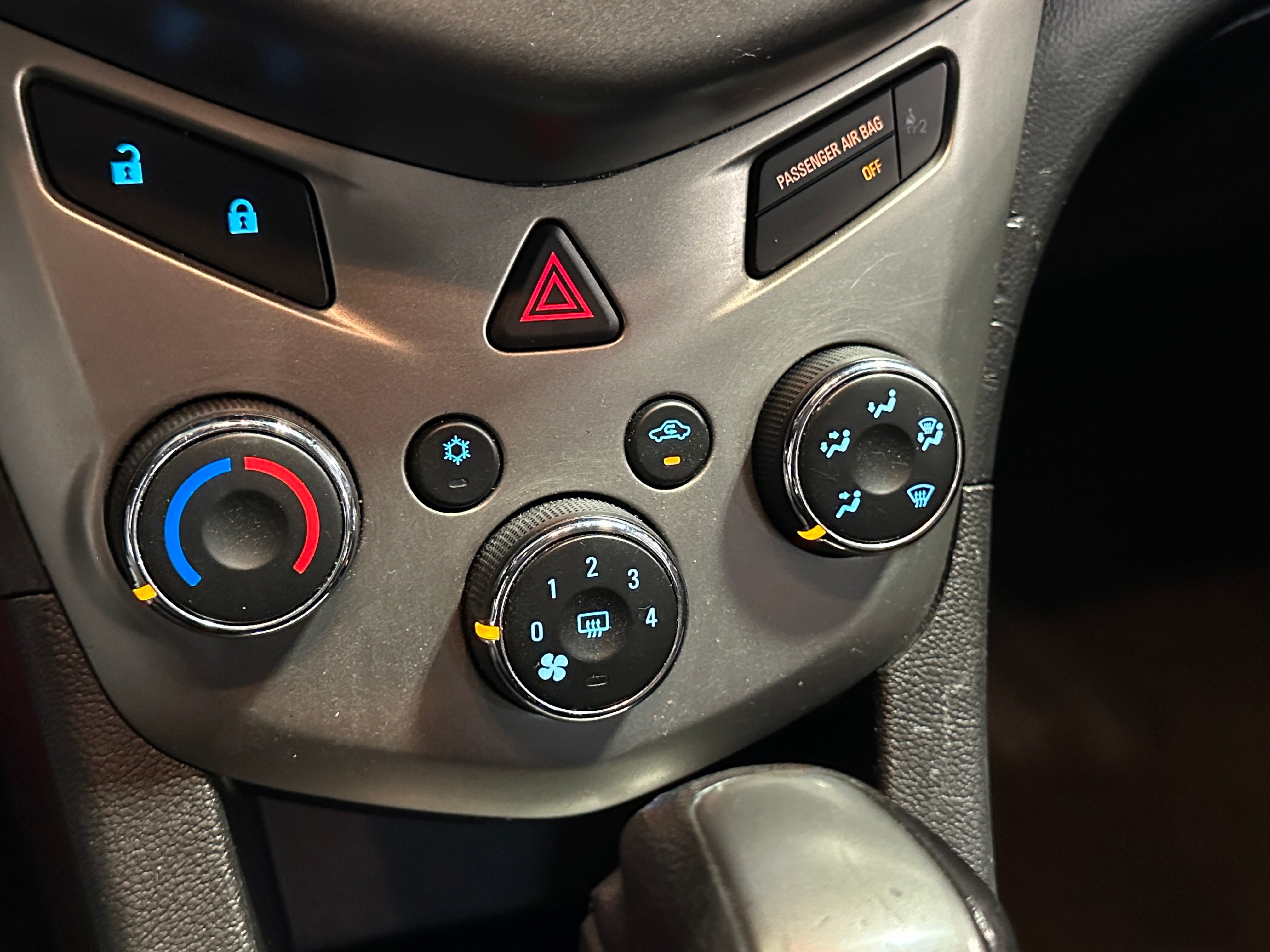 2013 Chevrolet Sonic LT 4
