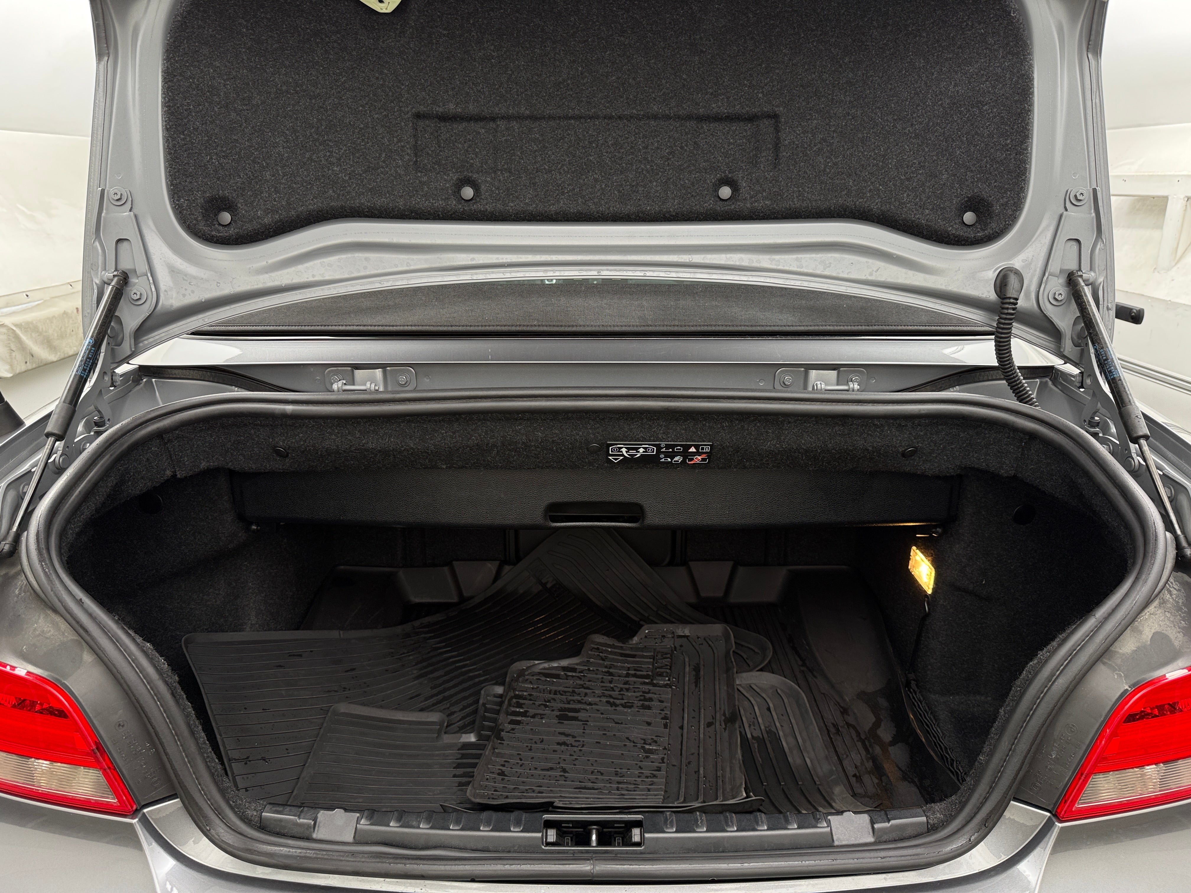 2012 BMW 1 Series 135i 6