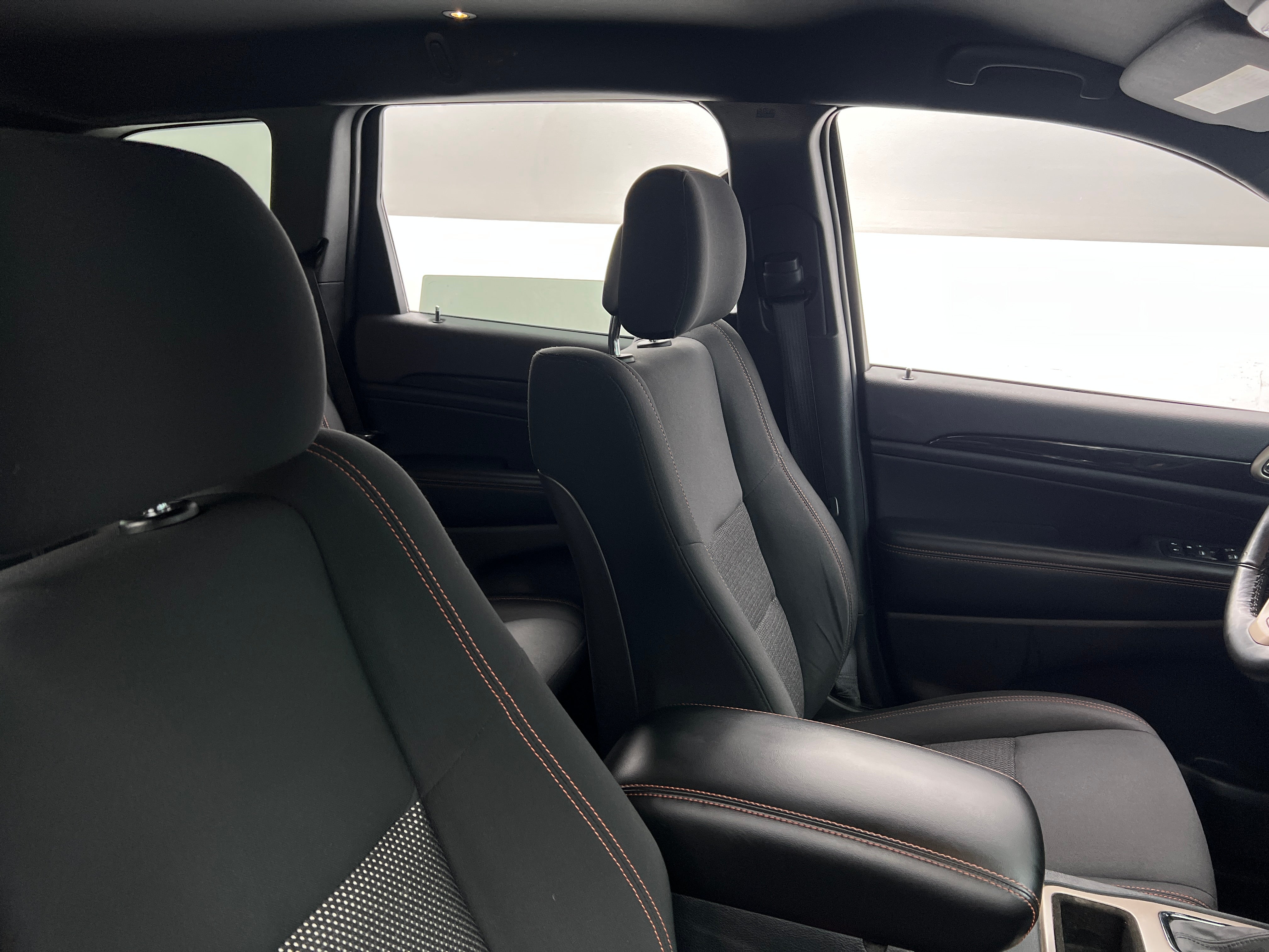 2016 Jeep Grand Cherokee 75th Anniversary Edition 2