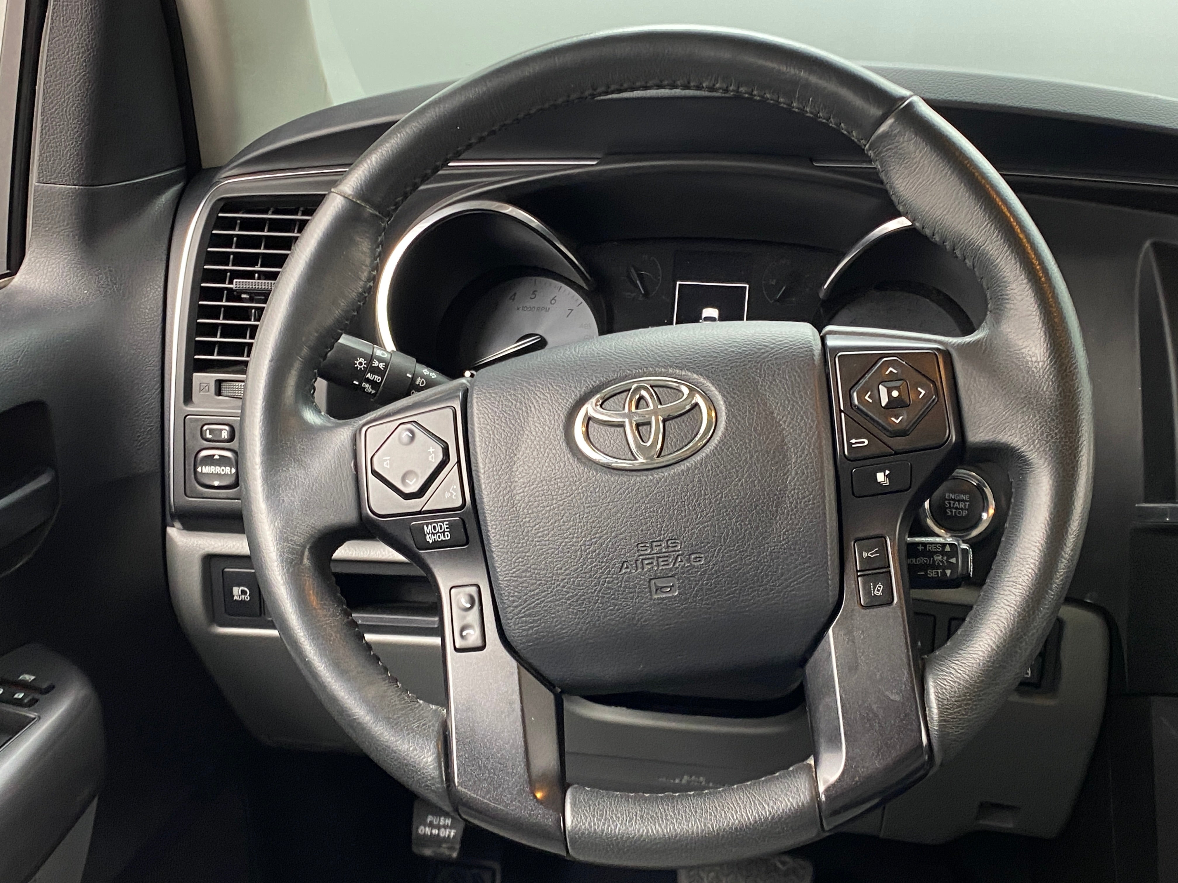 2020 Toyota Sequoia SR5 5