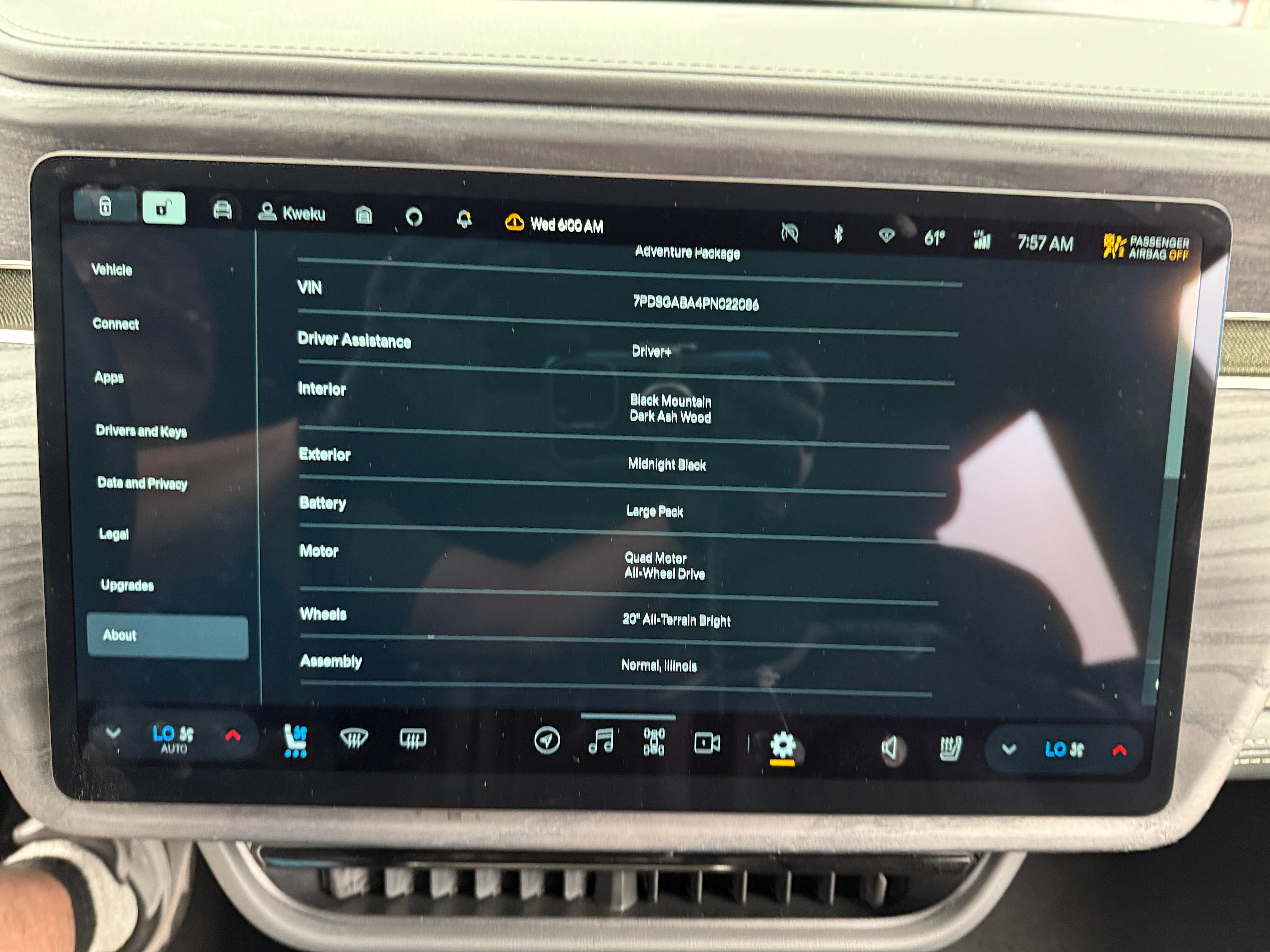 2023 Rivian R1S Adventure 3