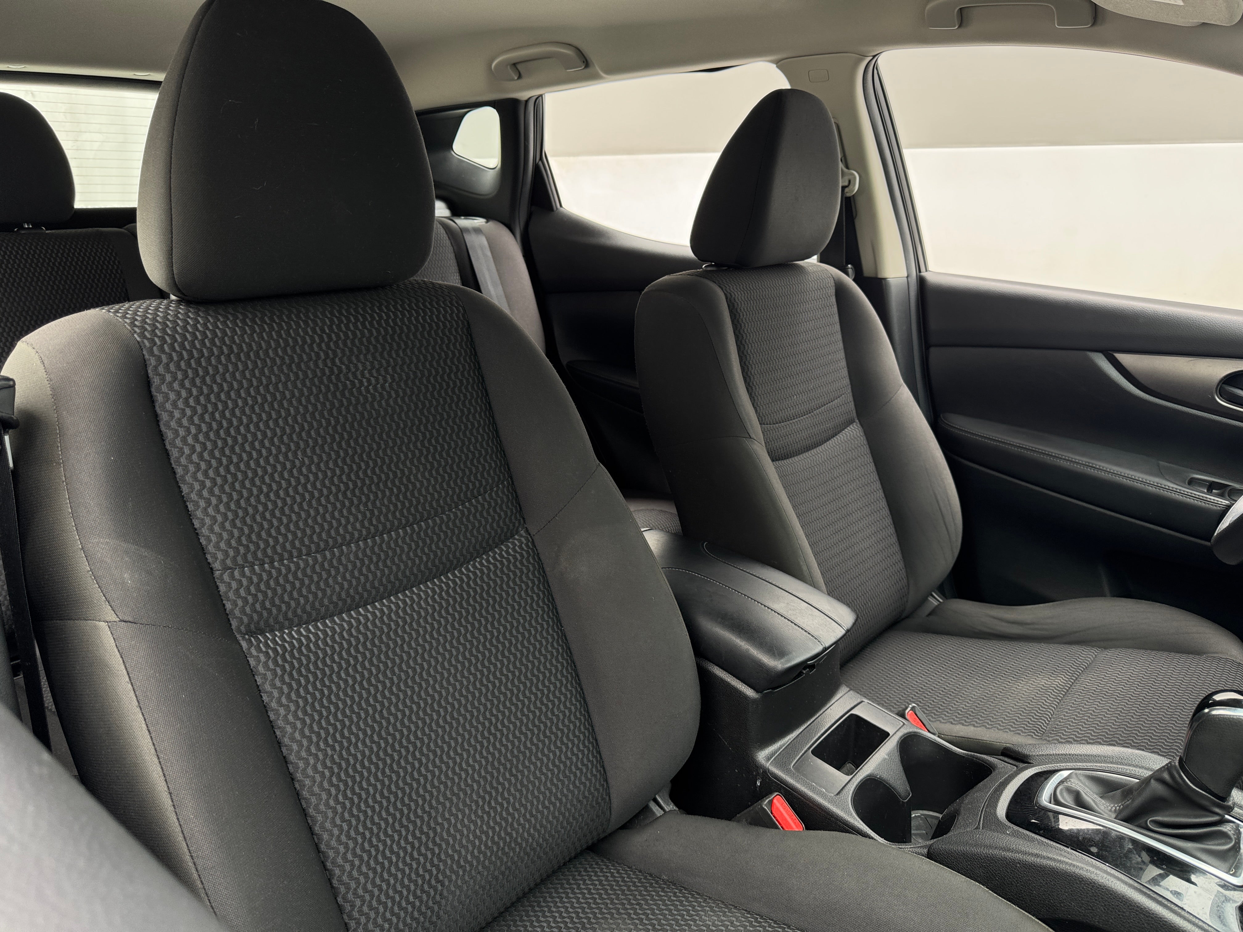2018 Nissan Rogue Sport S 2