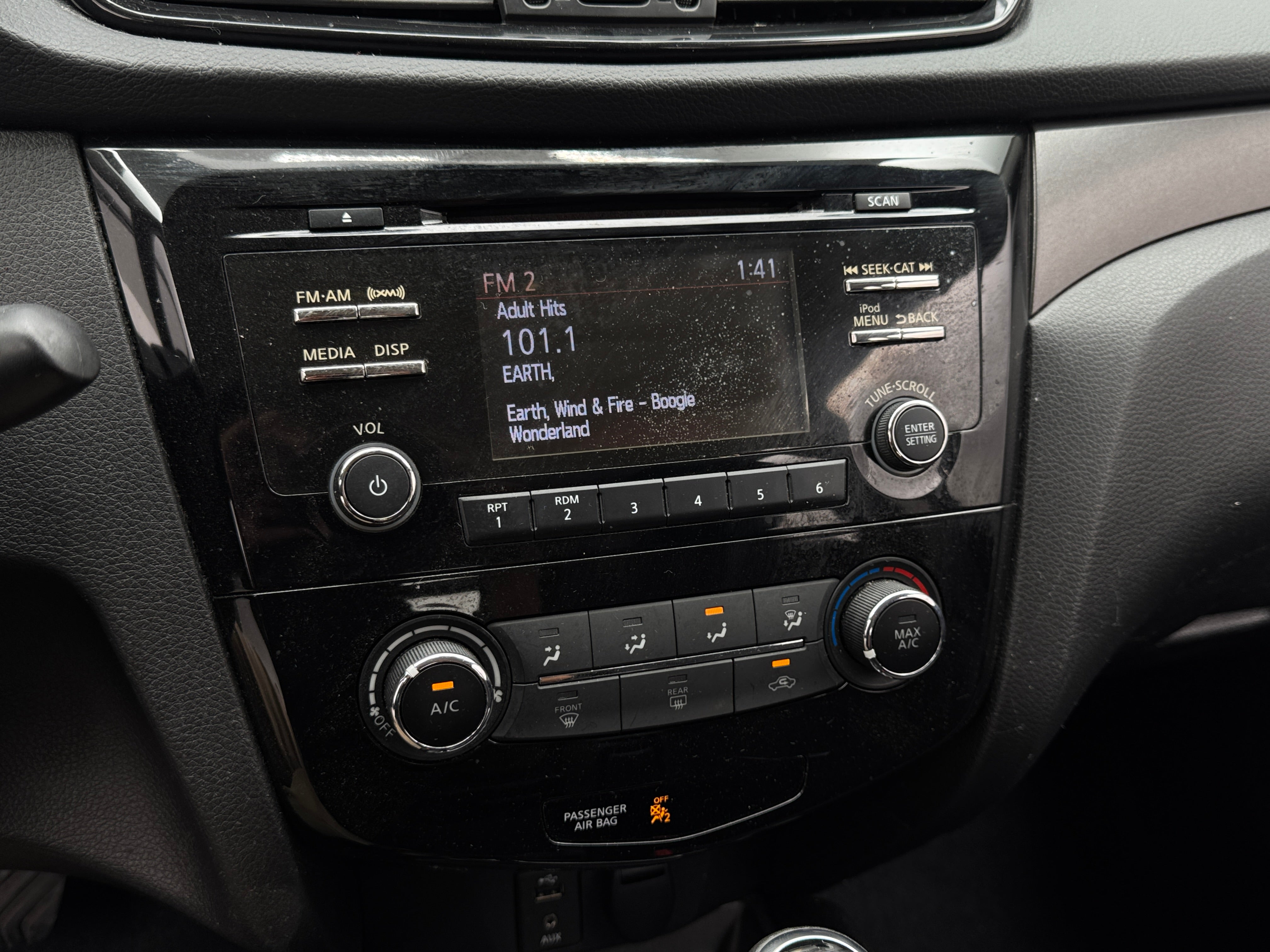 2018 Nissan Rogue Sport S 4