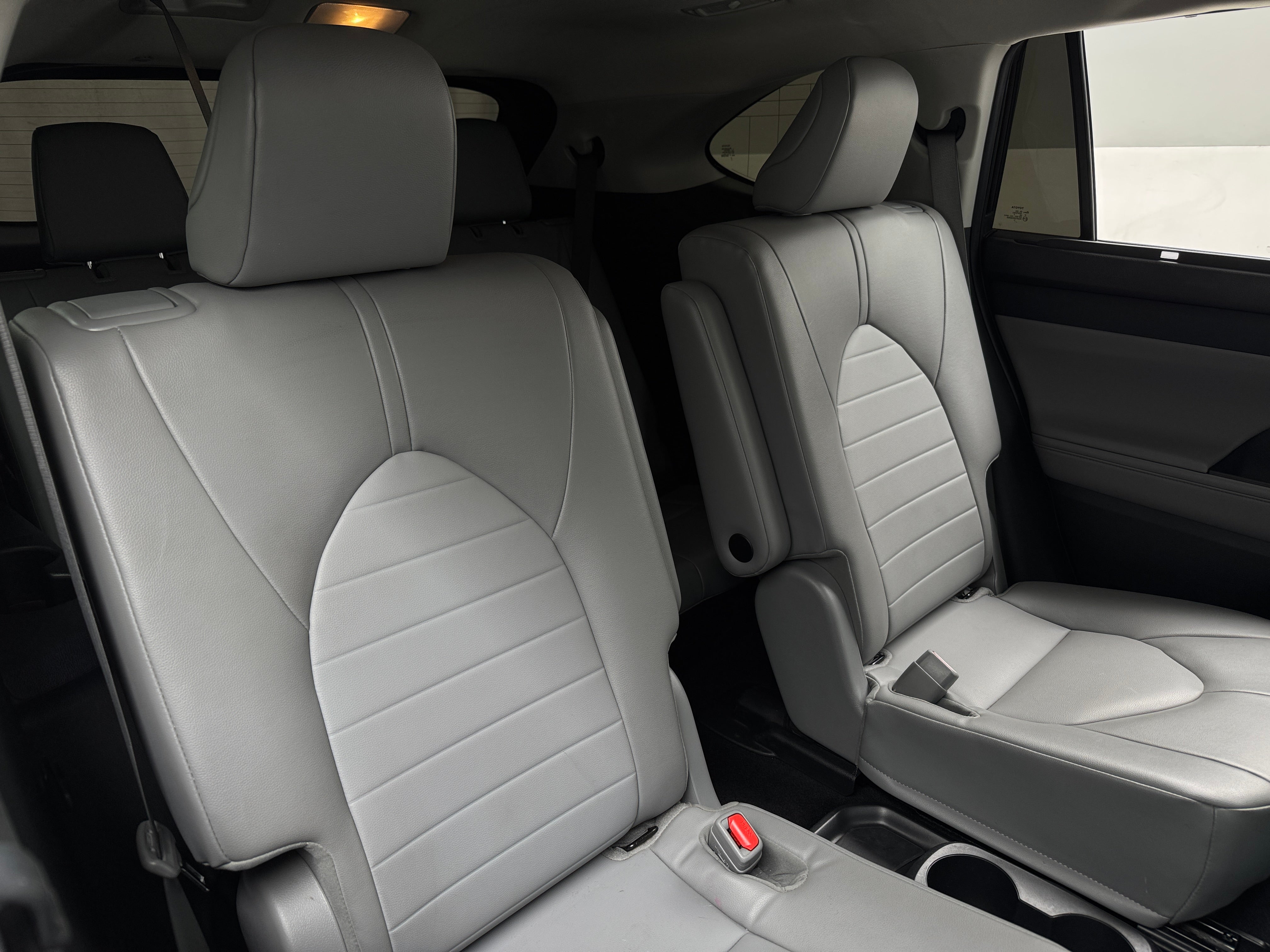 2022 Toyota Highlander XLE 5