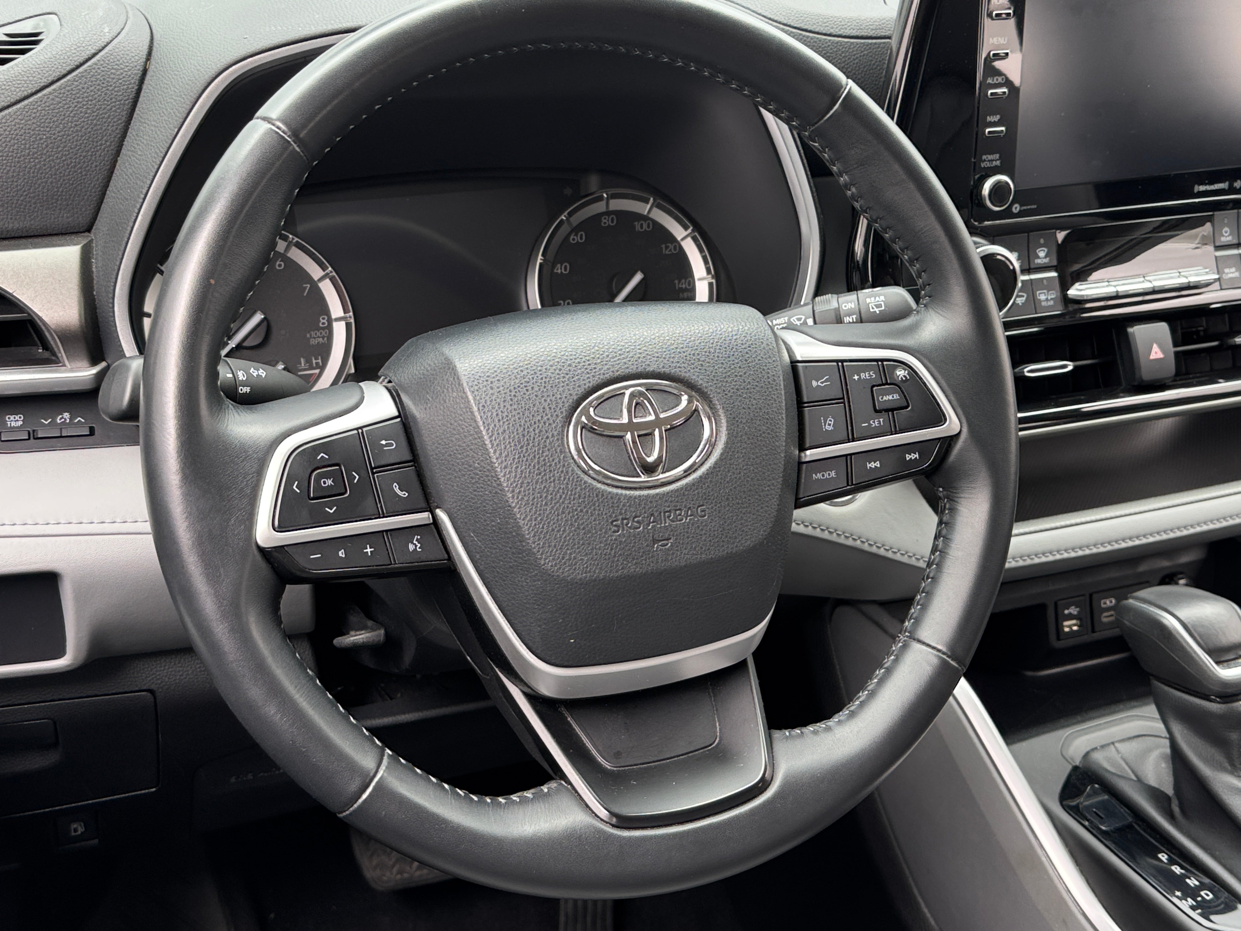 2022 Toyota Highlander XLE 4