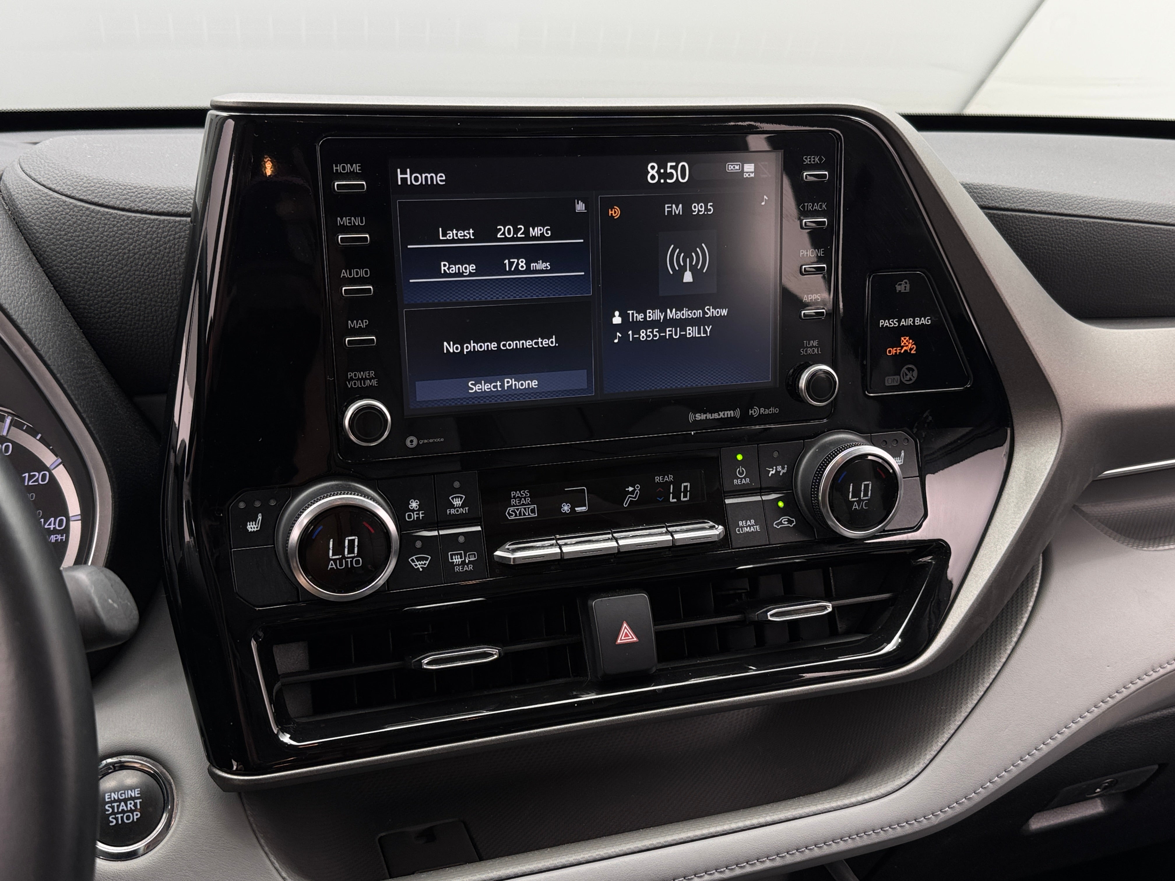 2022 Toyota Highlander XLE 3