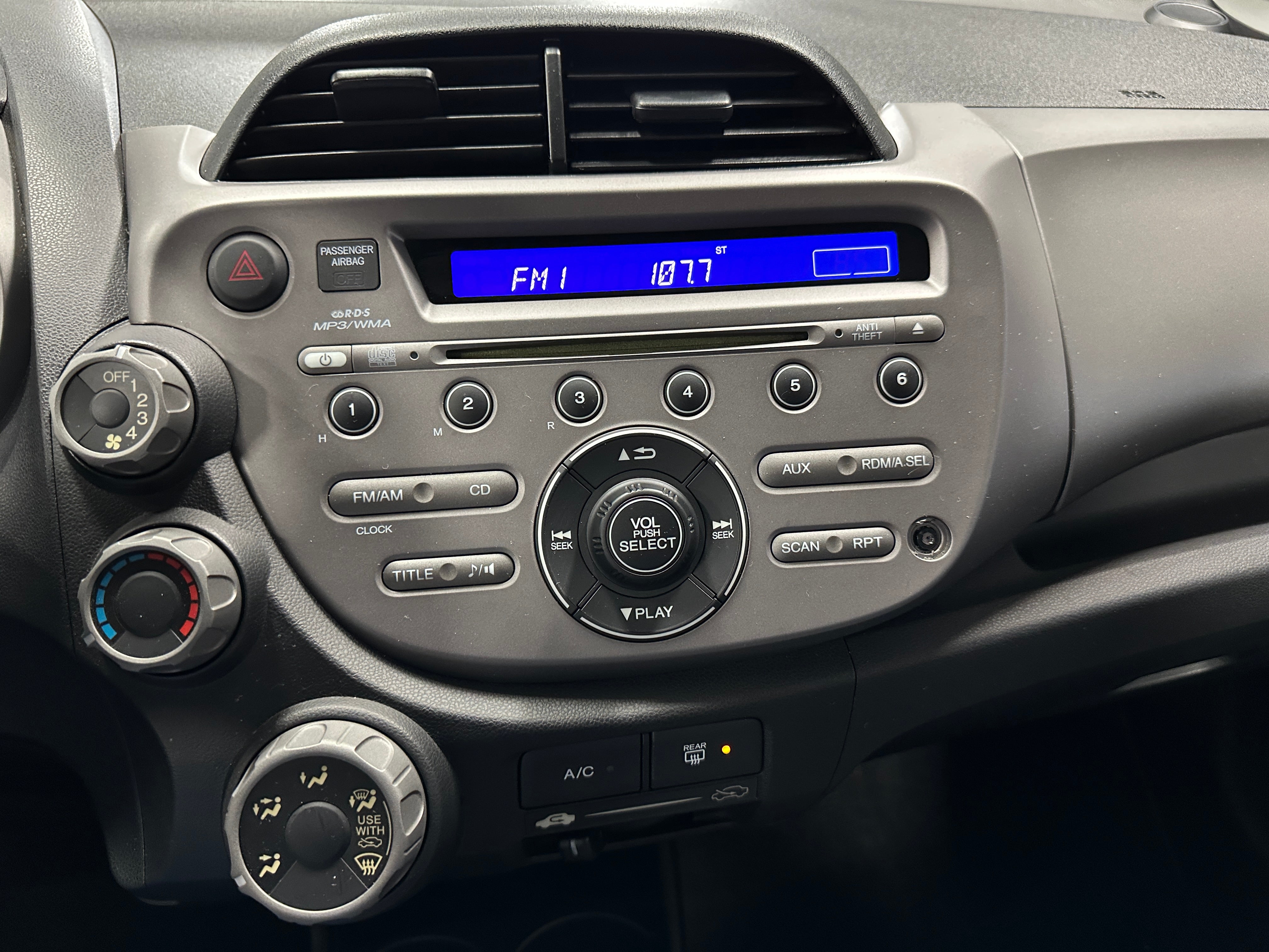 2010 Honda Fit Base 4