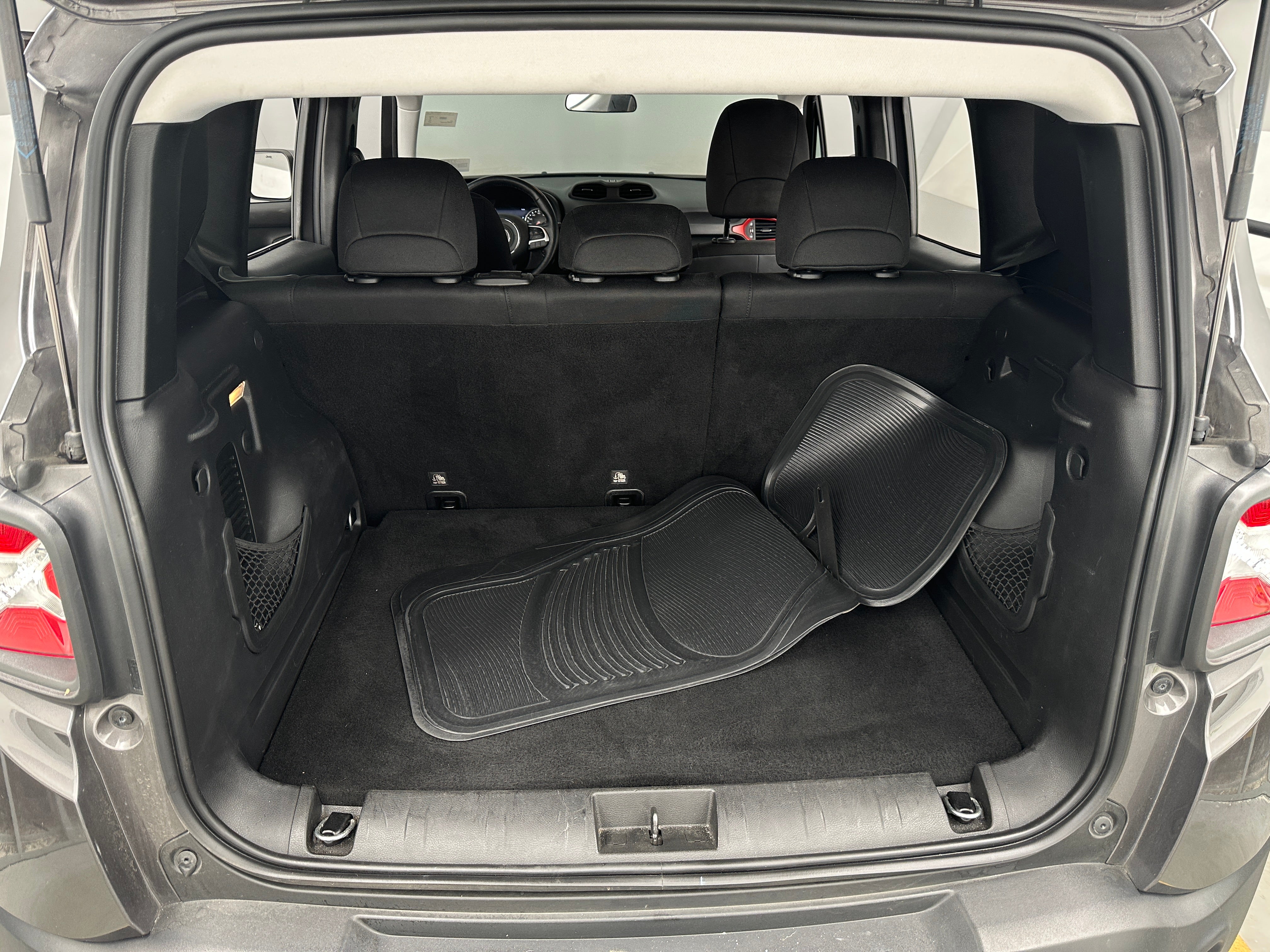 2019 Jeep Renegade Trailhawk 7