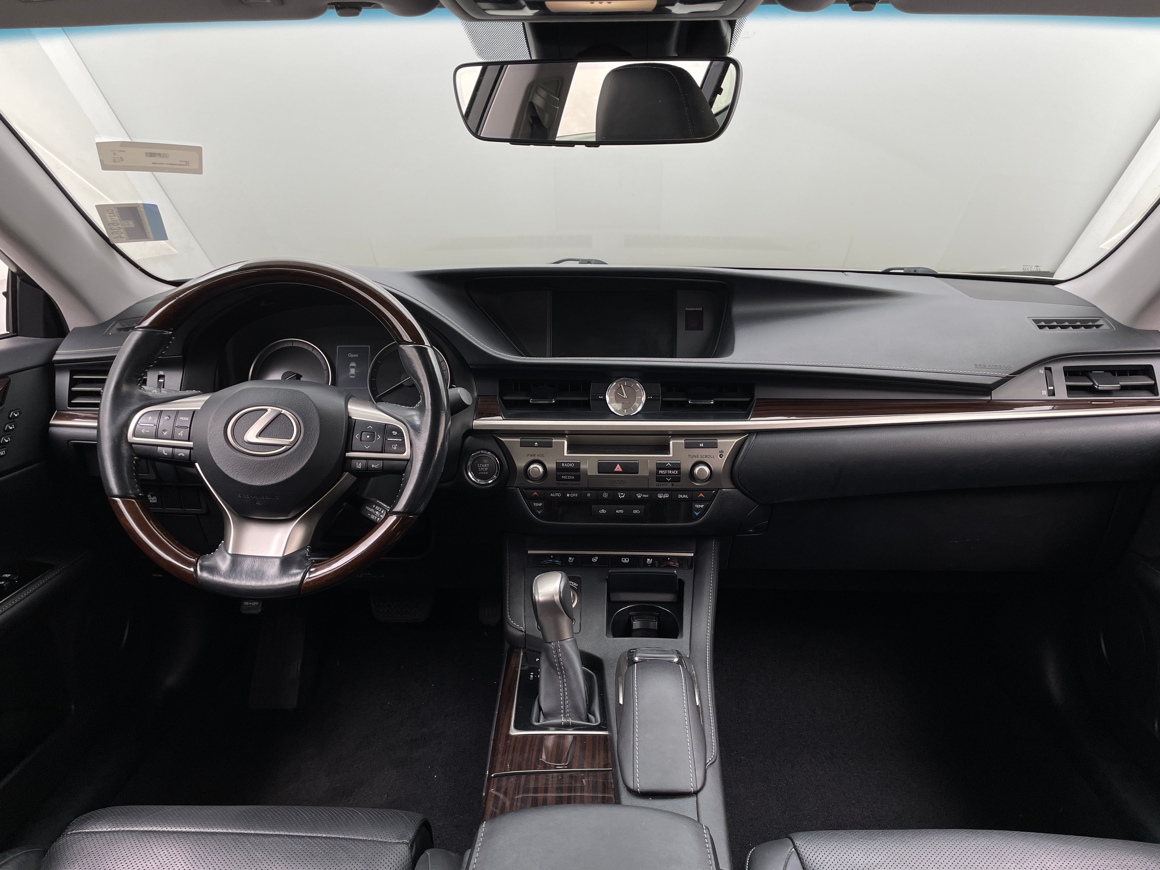 2016 Lexus ES 350 2