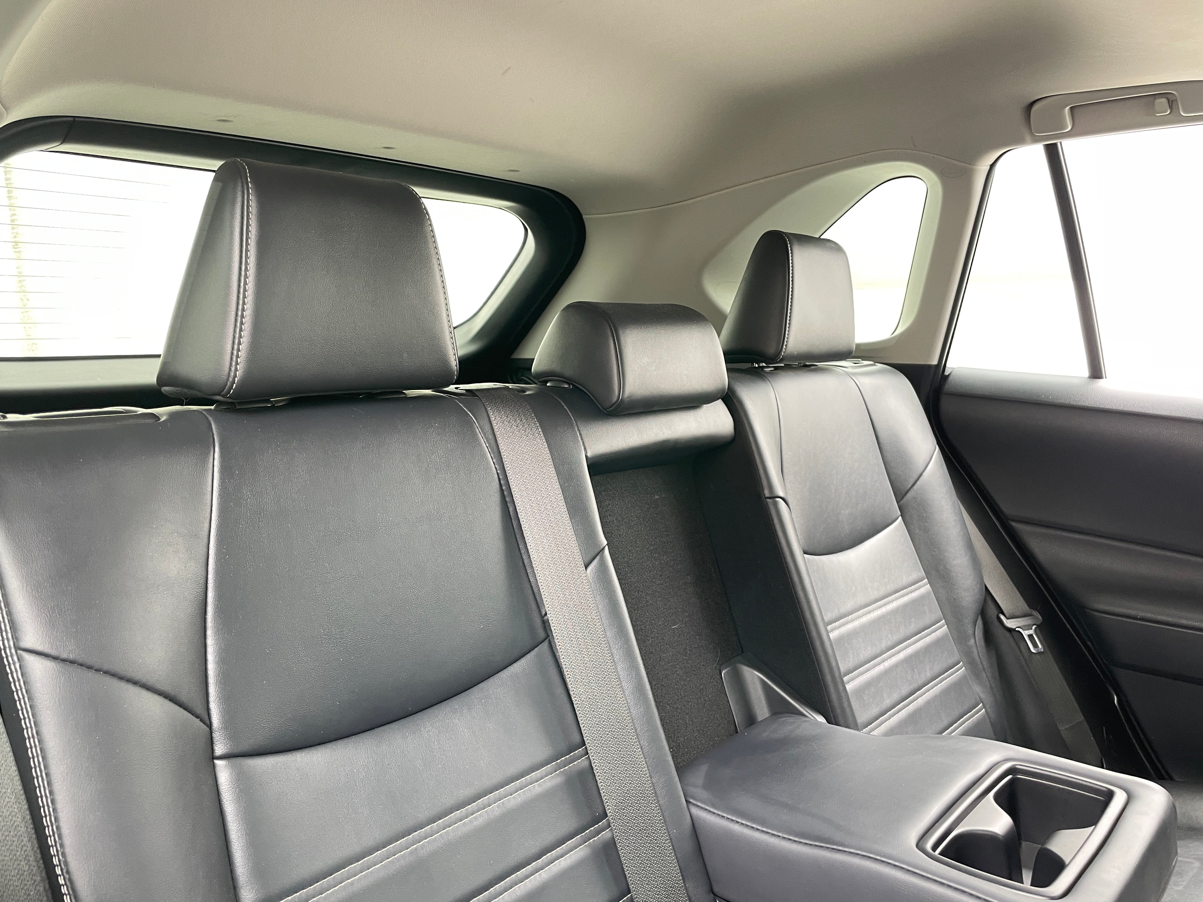 2019 Toyota RAV4 XLE Premium 5