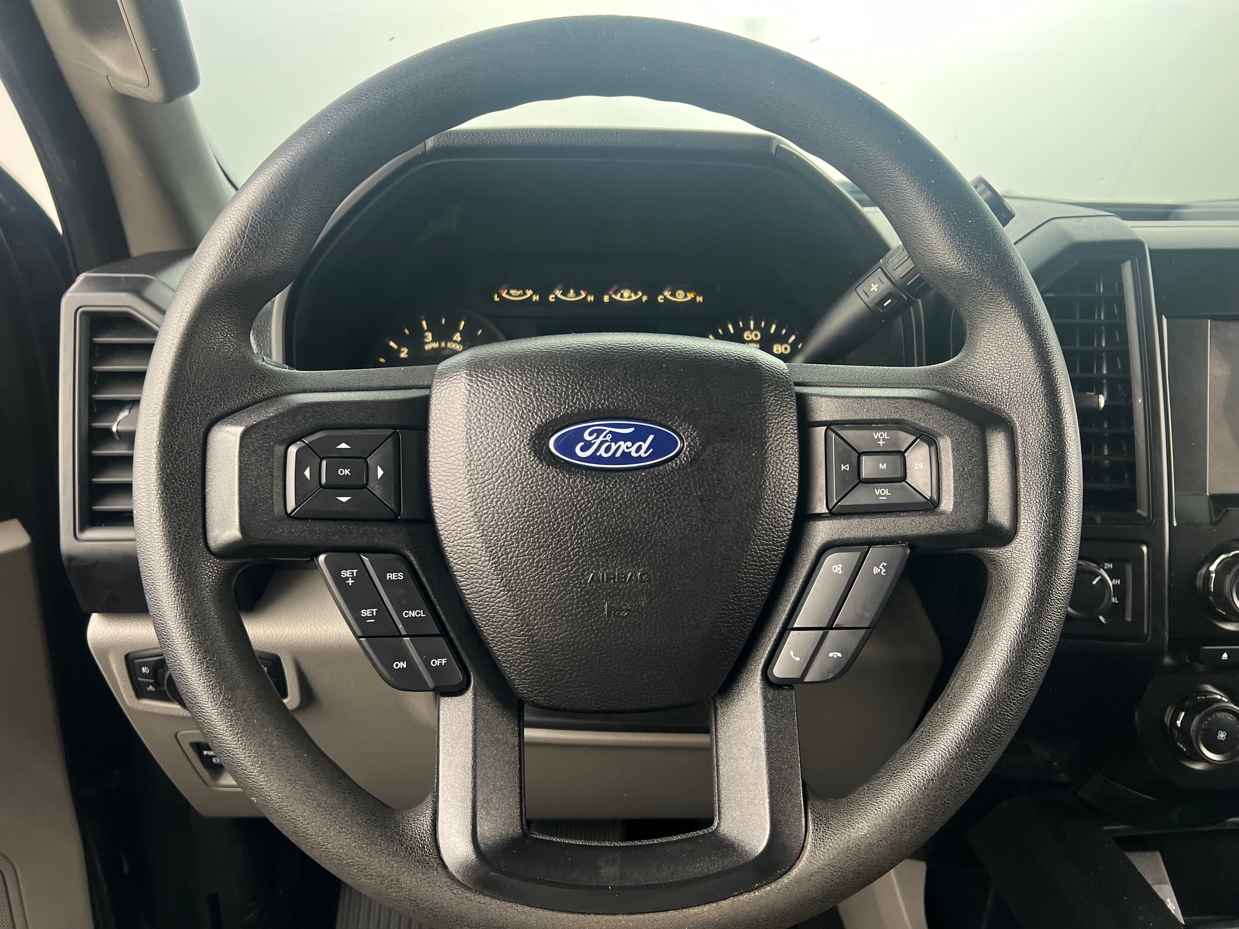 2018 Ford Econoline E-150 5