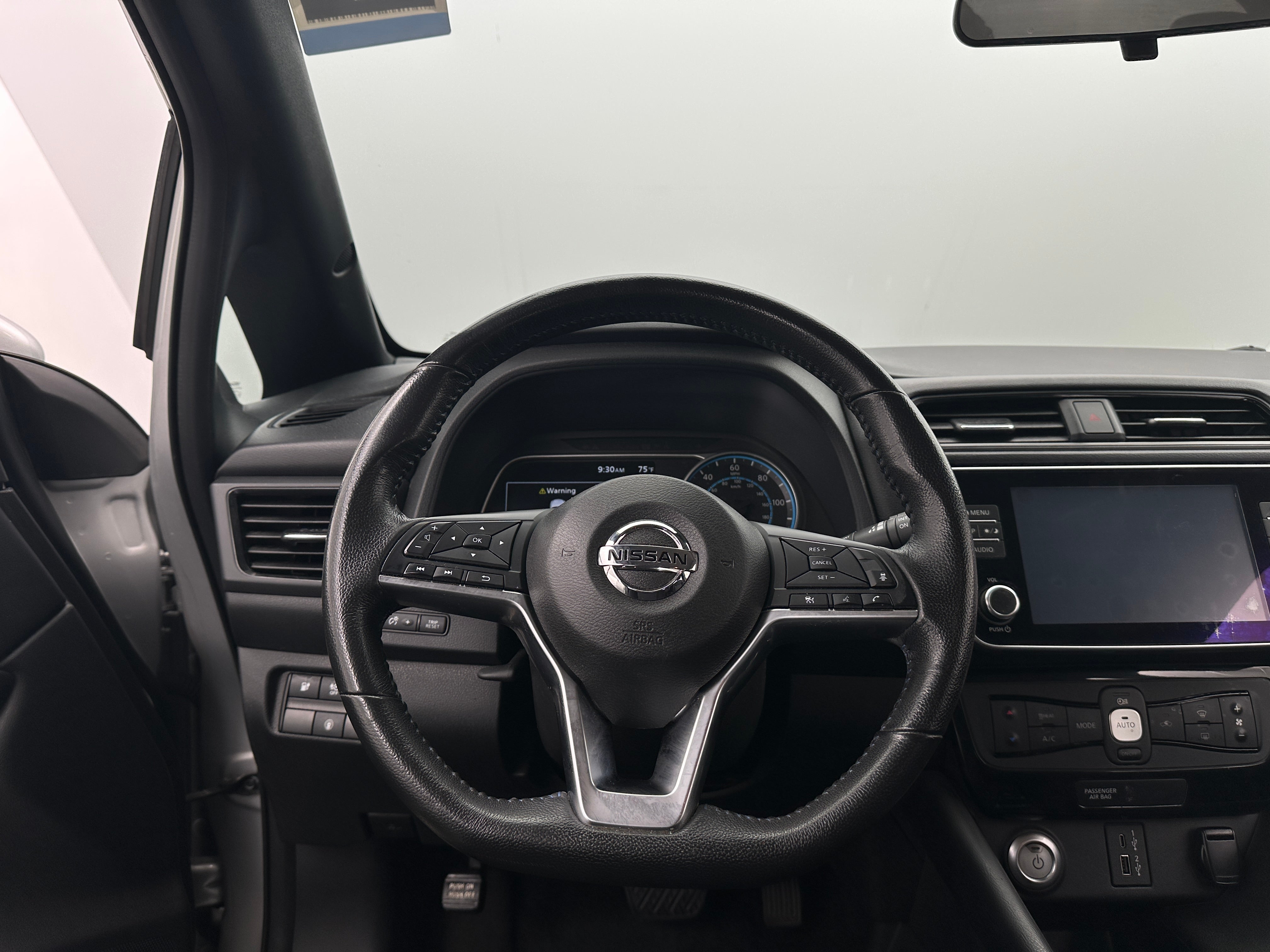 2020 Nissan Leaf SV Plus 5
