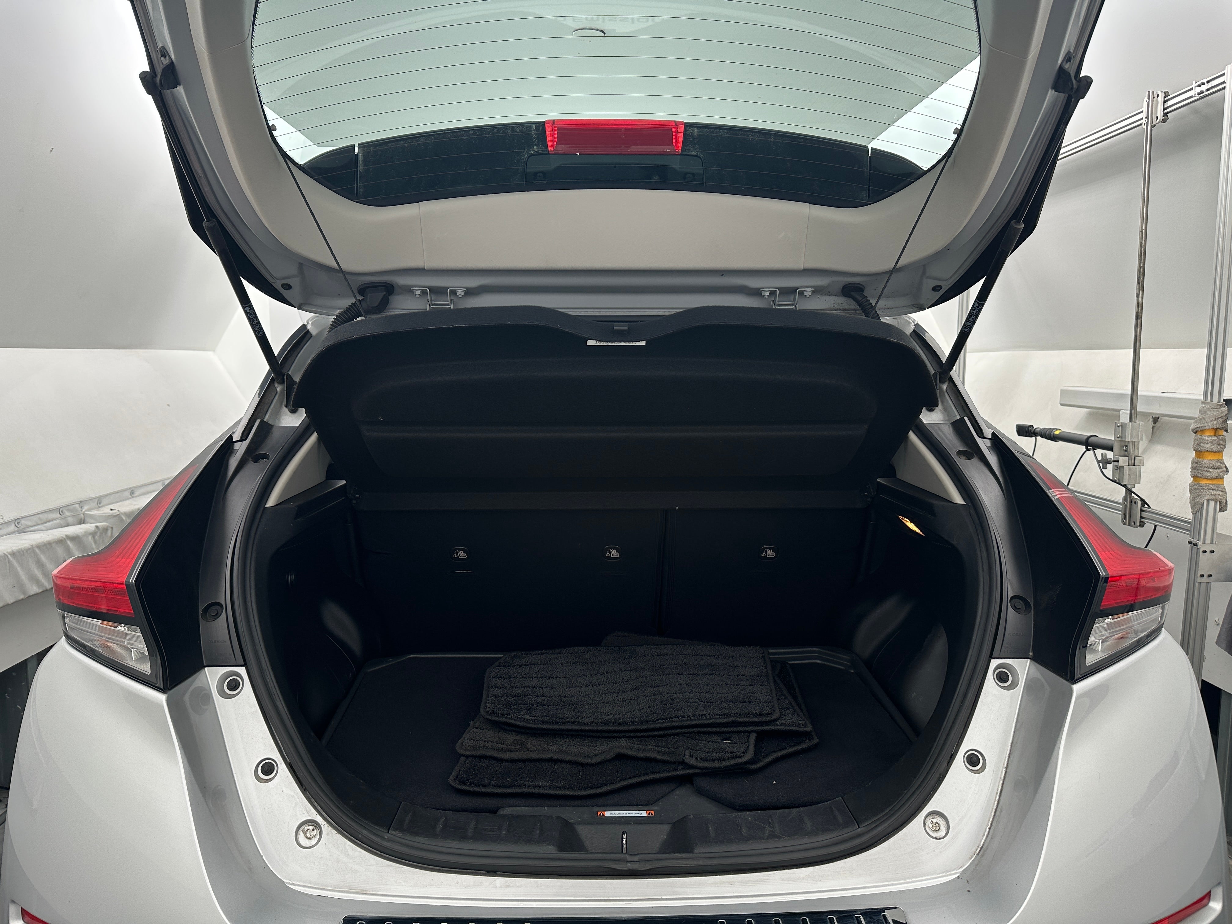 2020 Nissan Leaf SV Plus 7