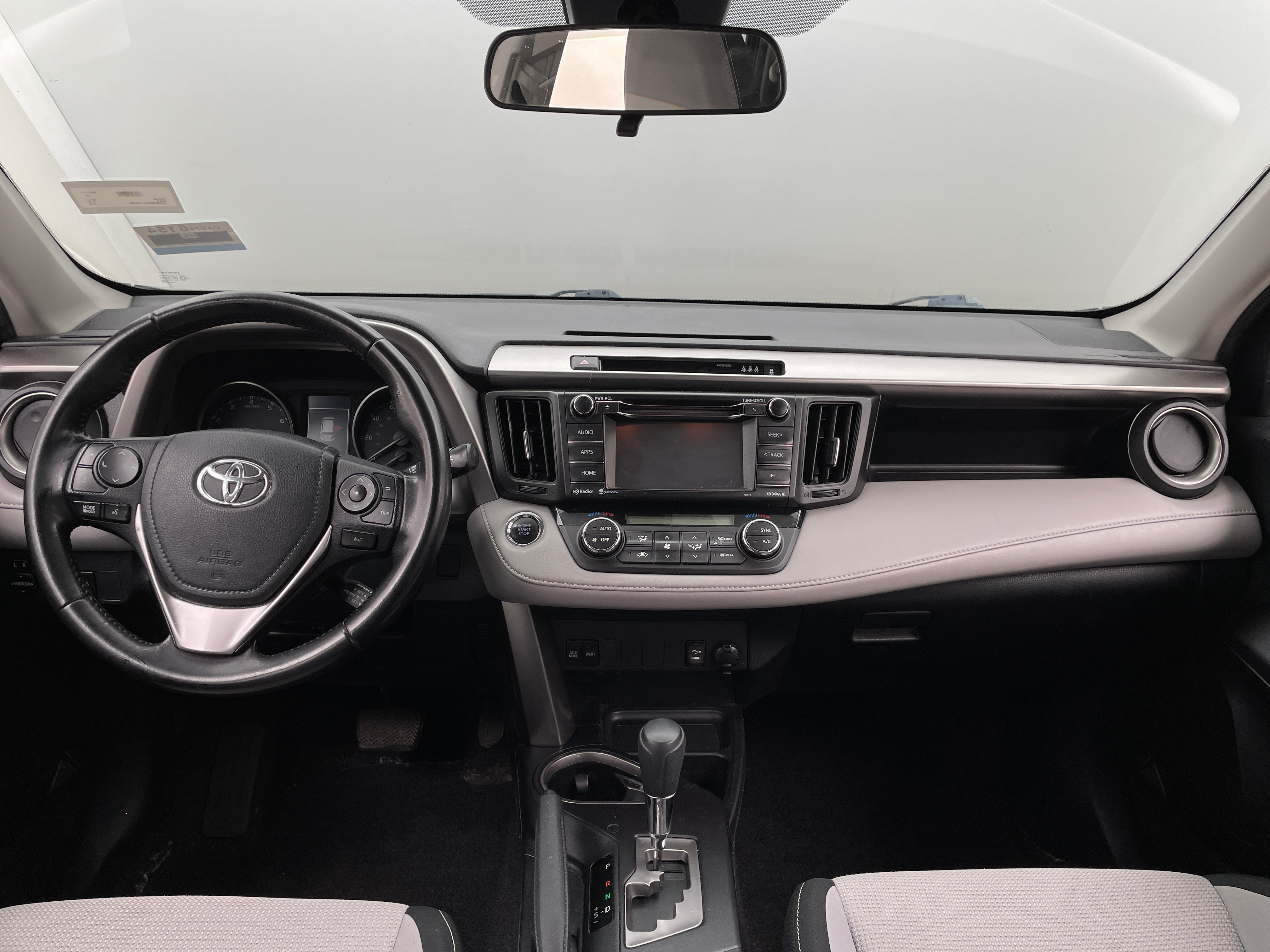 2018 Toyota RAV4 XLE 3