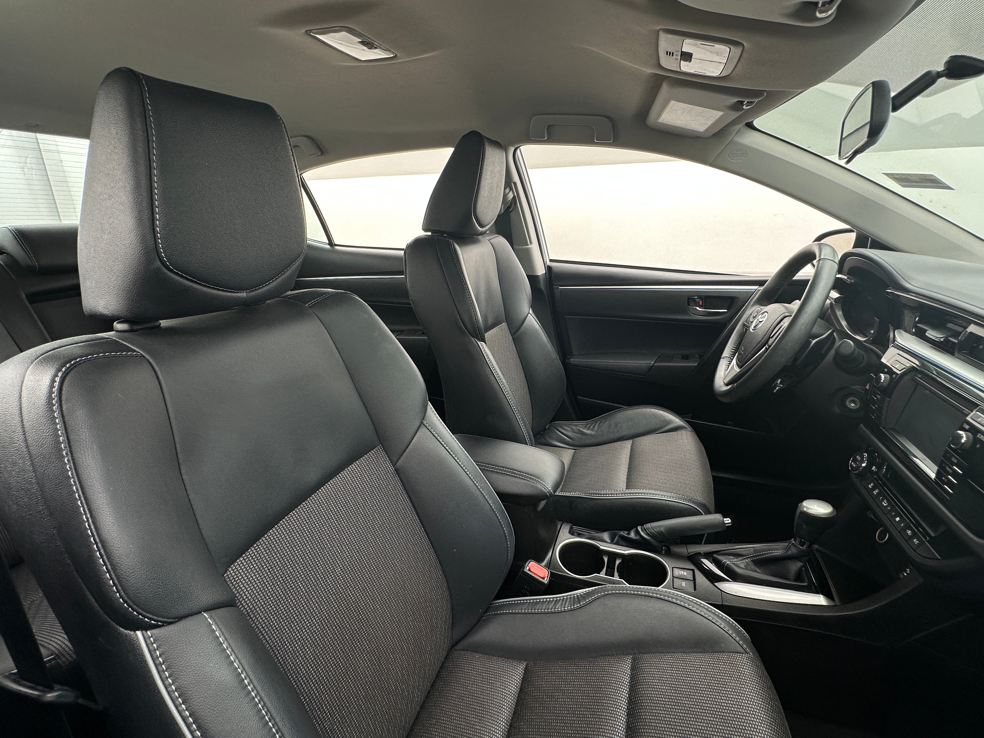 2016 Toyota Corolla S 2