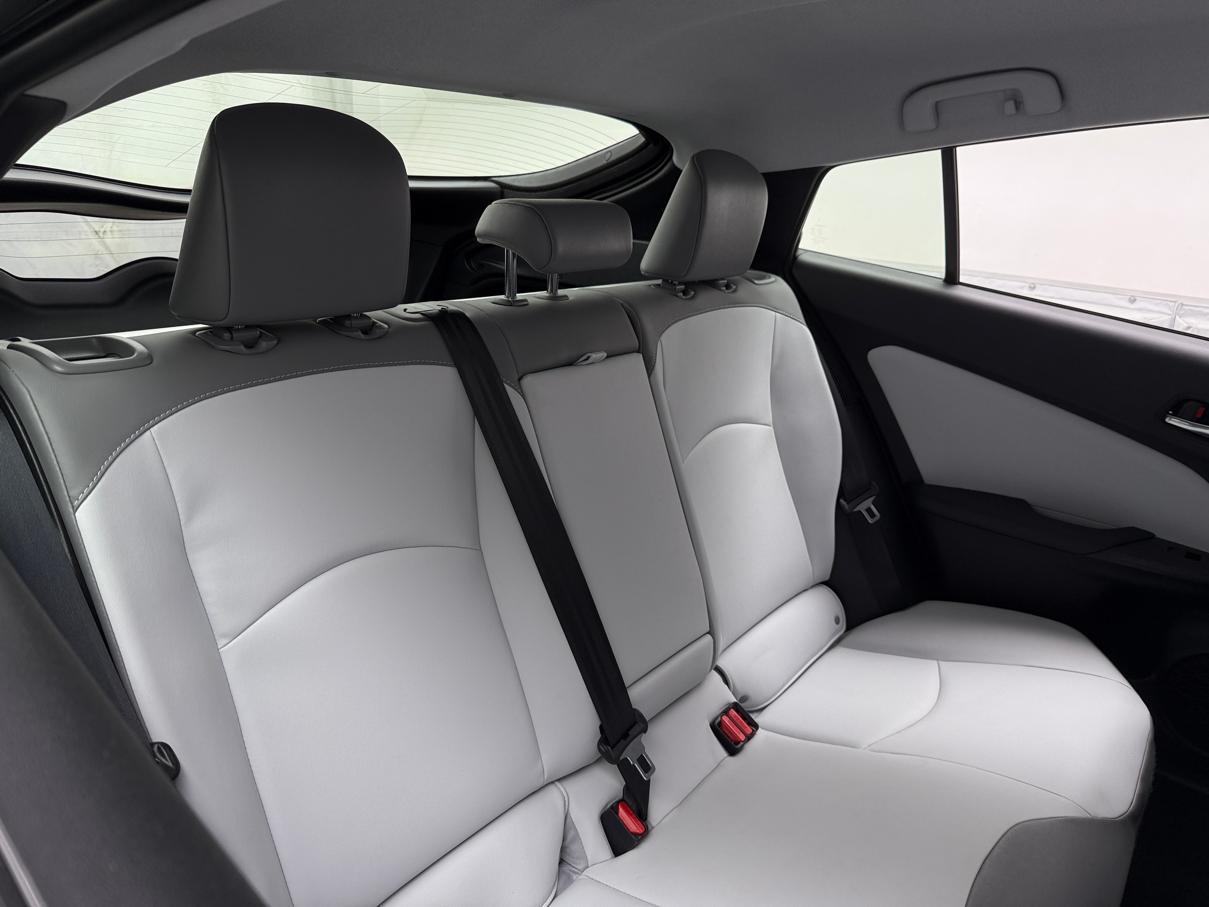2022 Toyota Prius Prime Limited 5