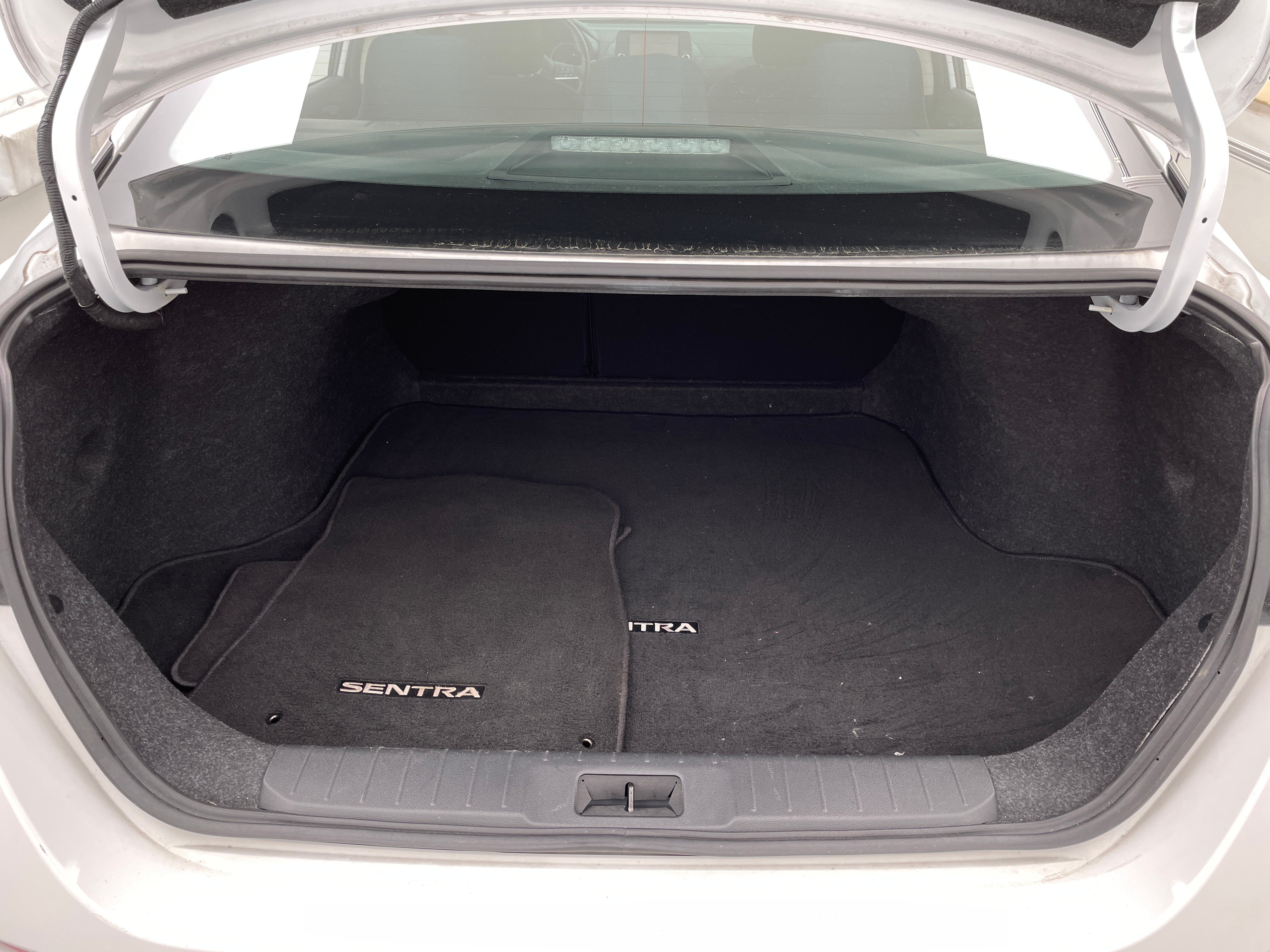 2020 Nissan Sentra S 7
