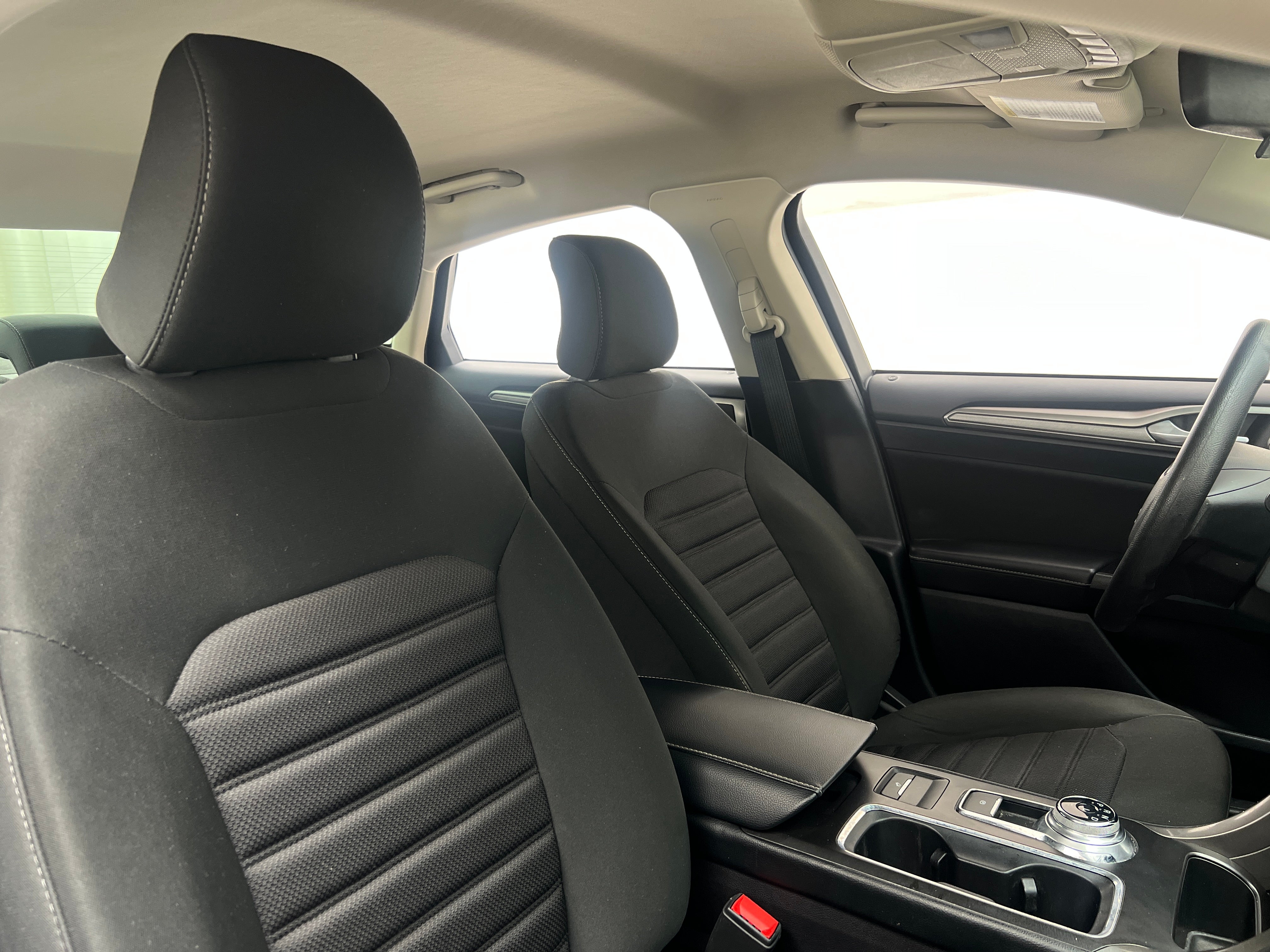 2017 Ford Fusion SE 2