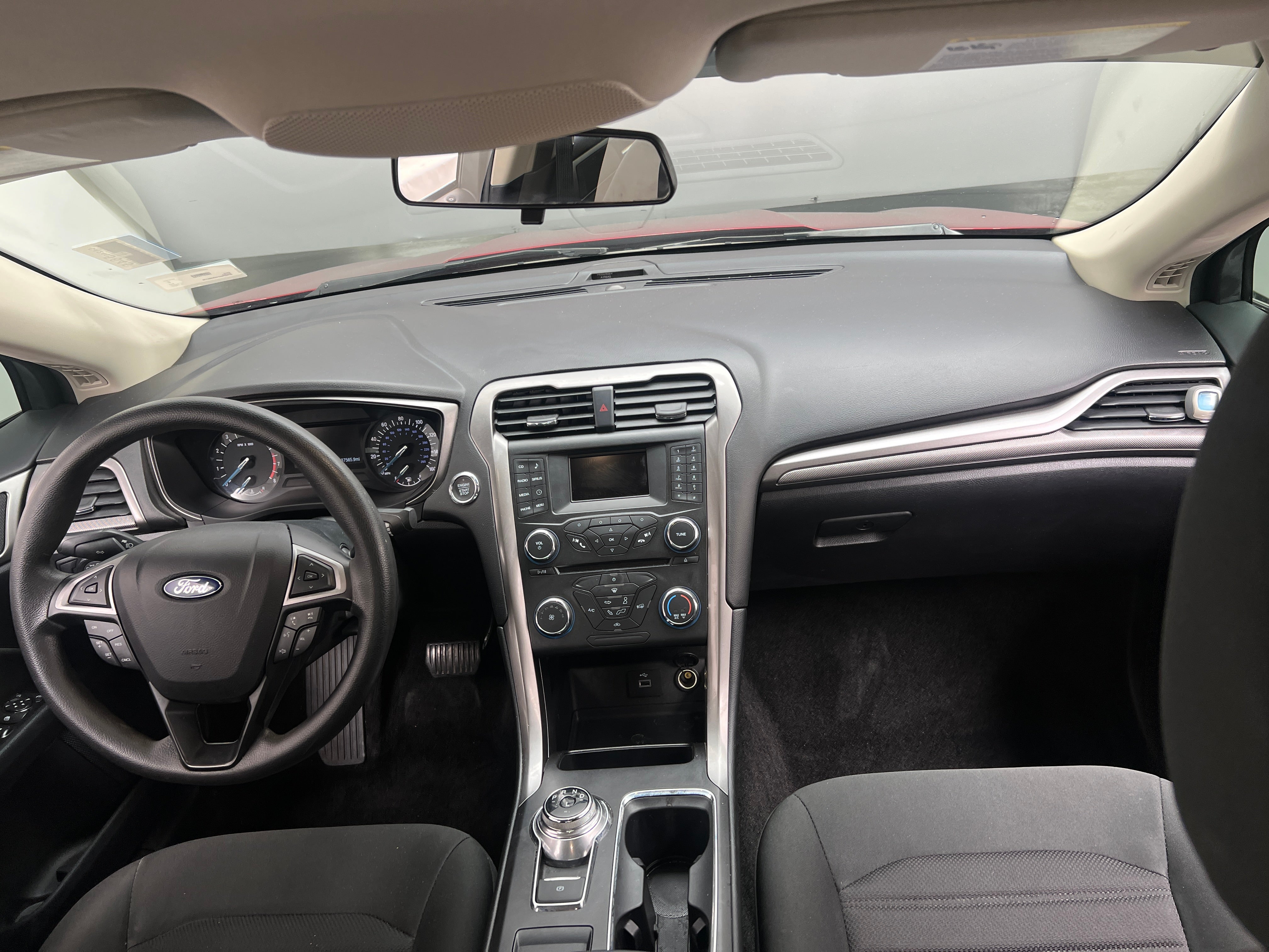 2017 Ford Fusion SE 3
