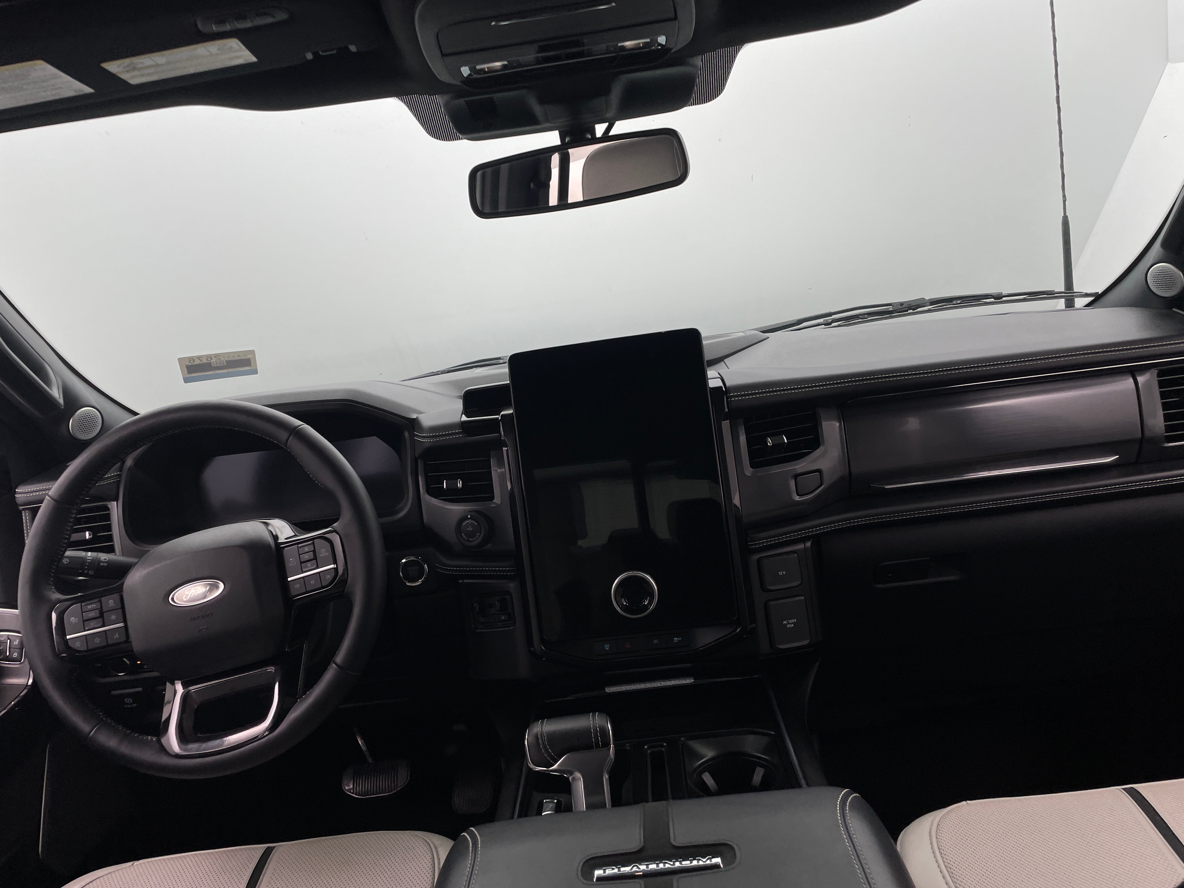 2023 Ford F-150 Lightning Platinum 3