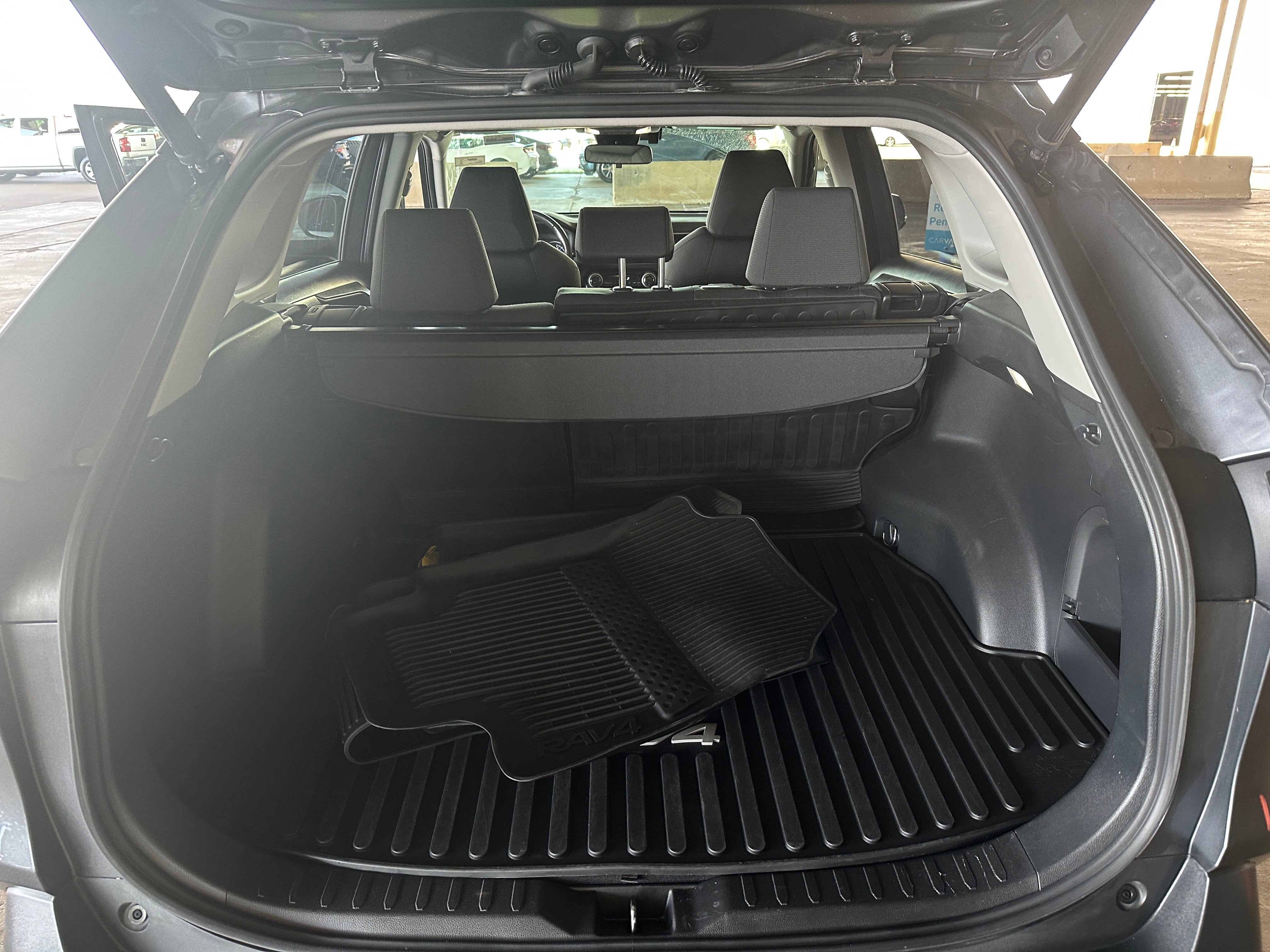 2023 Toyota RAV4 XLE 7