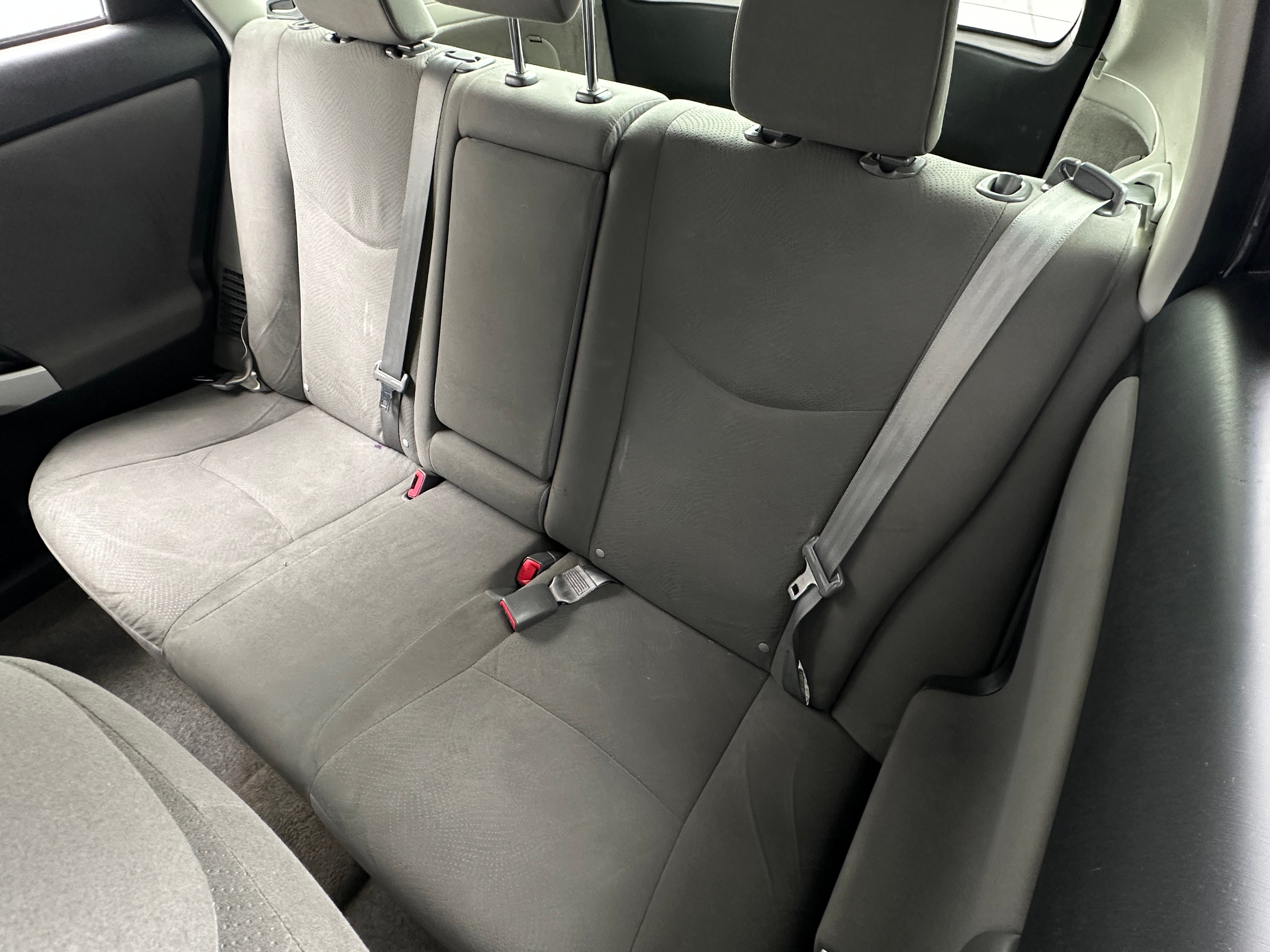 2013 Toyota Prius Two 6