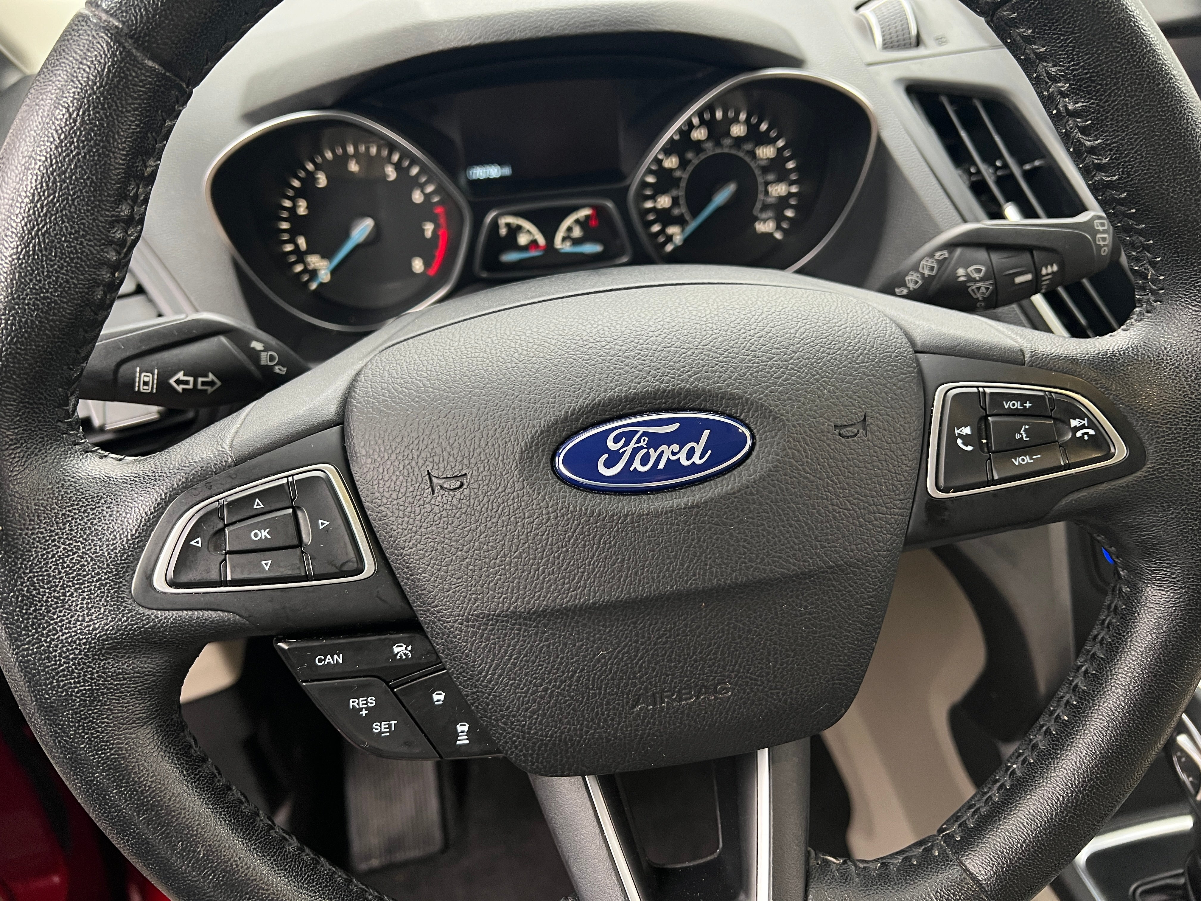 2019 Ford Escape SEL 4