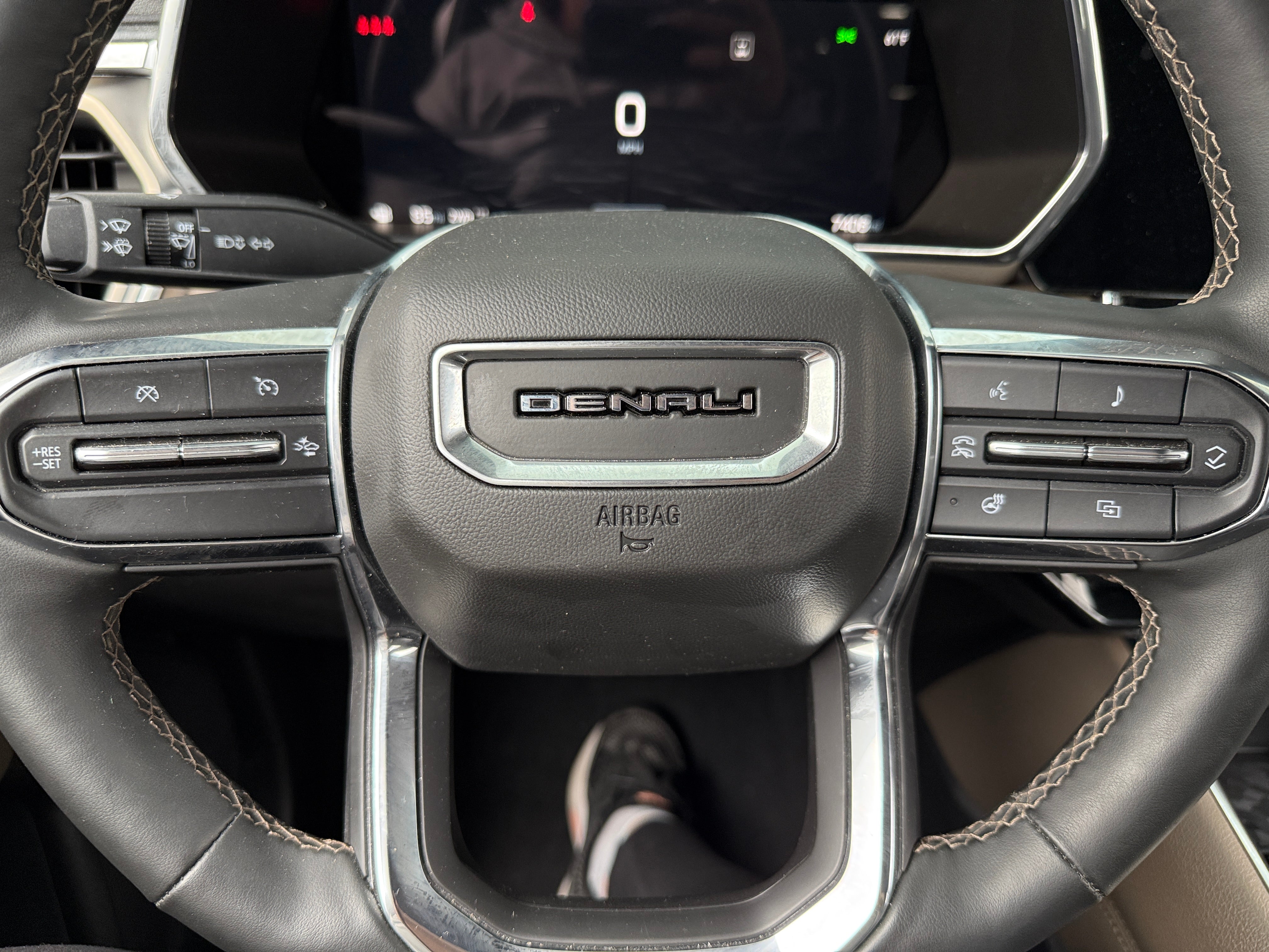 2024 GMC Canyon Denali 4