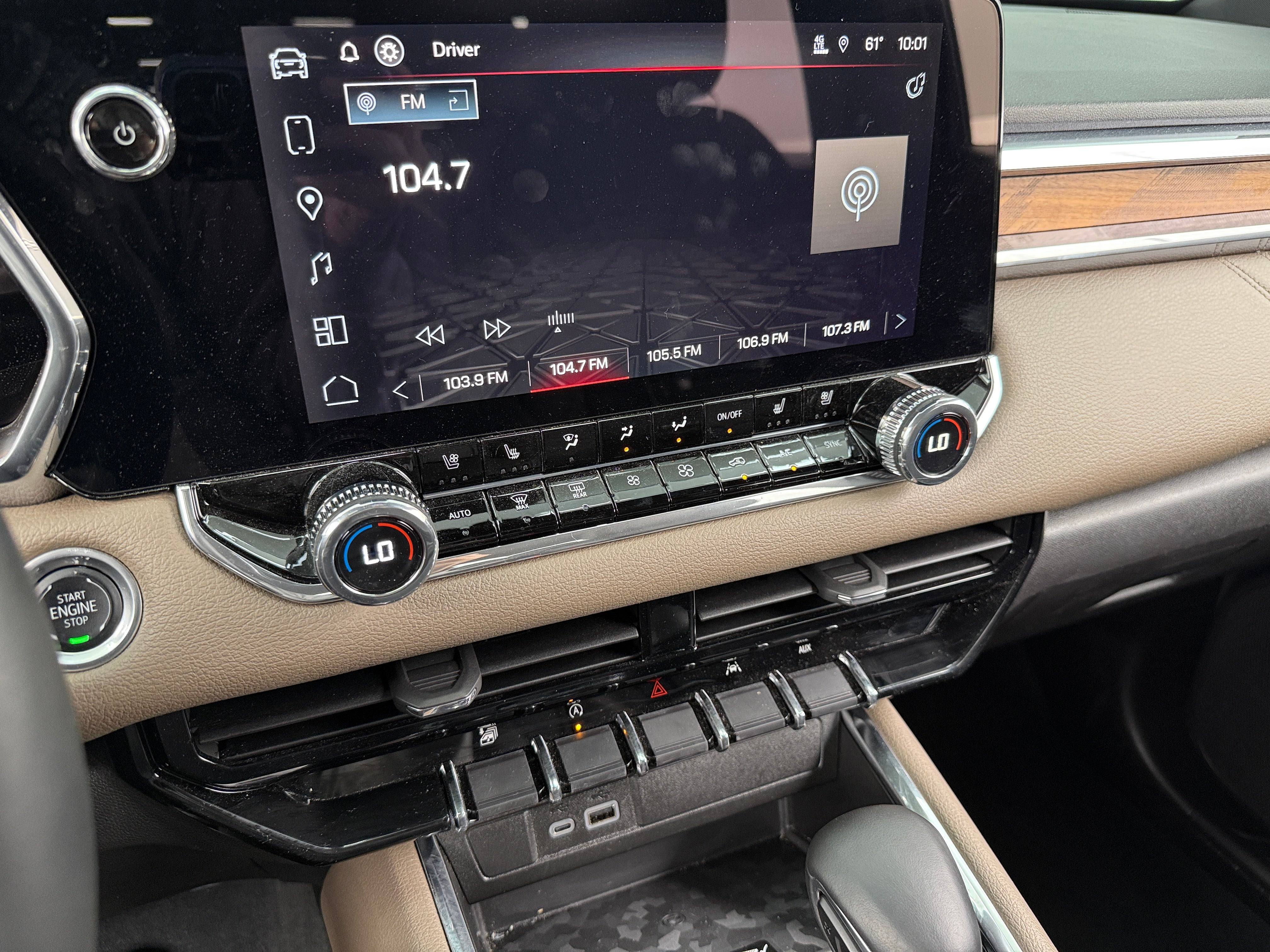 2024 GMC Canyon Denali 3