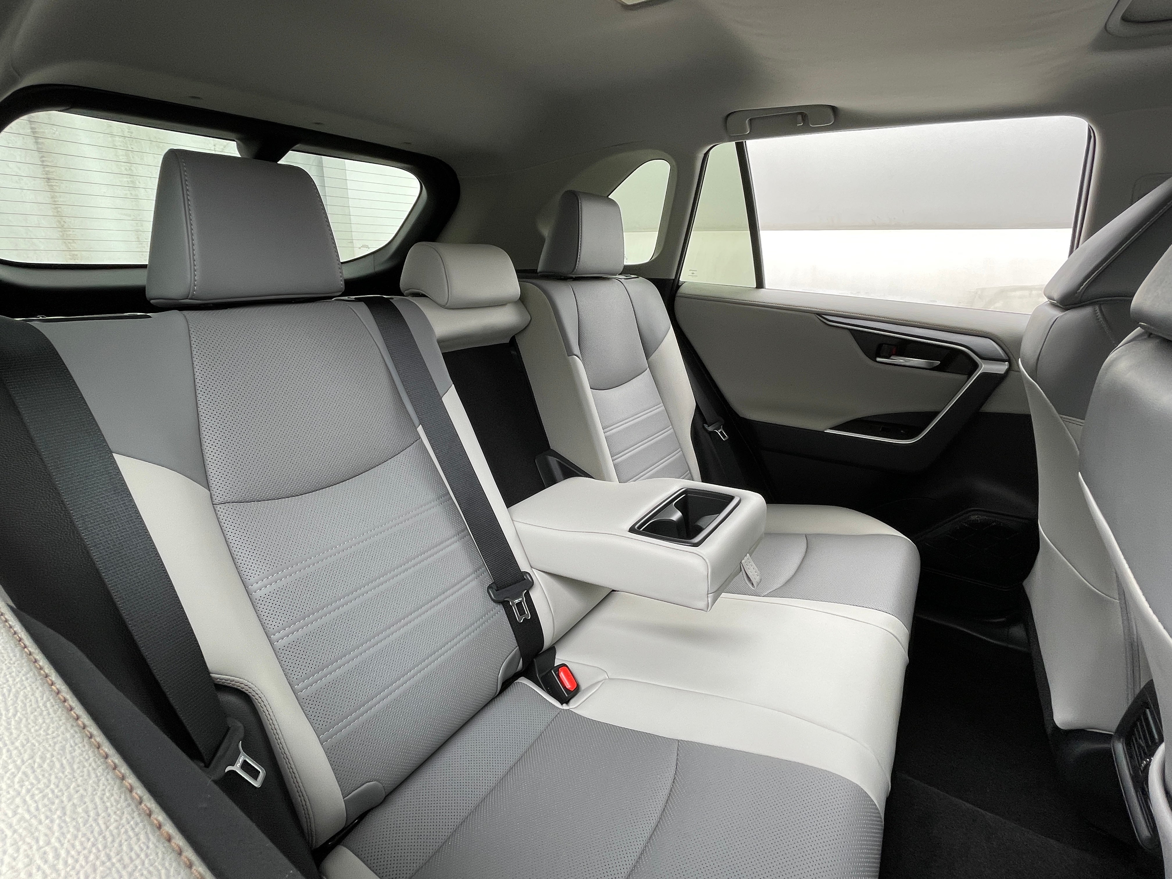 2020 Toyota RAV4 Limited 5