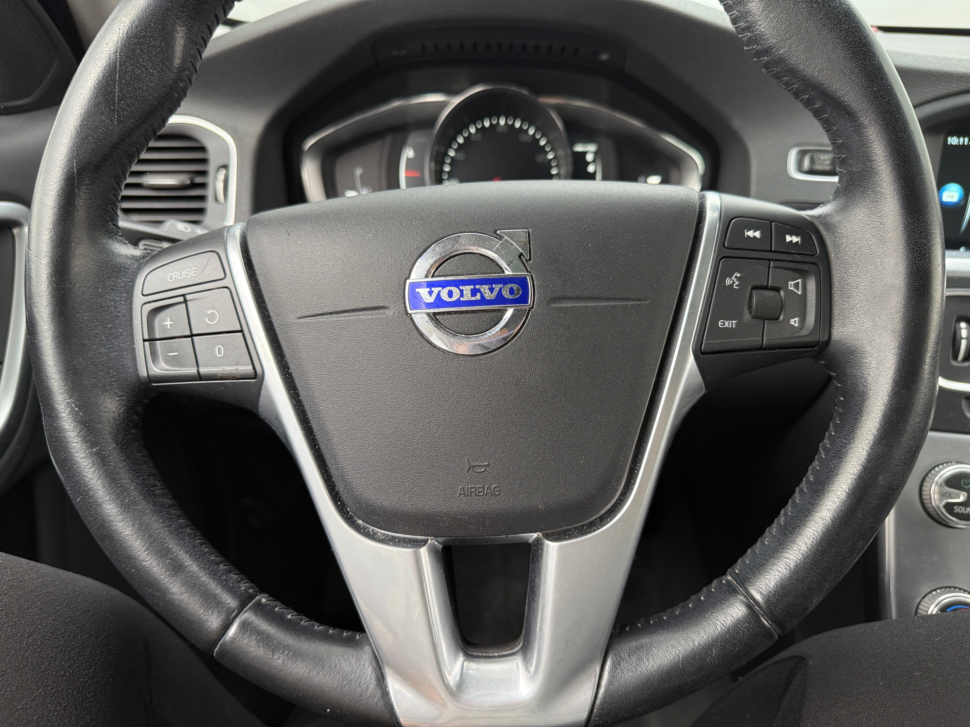 2017 Volvo V60 T5 4
