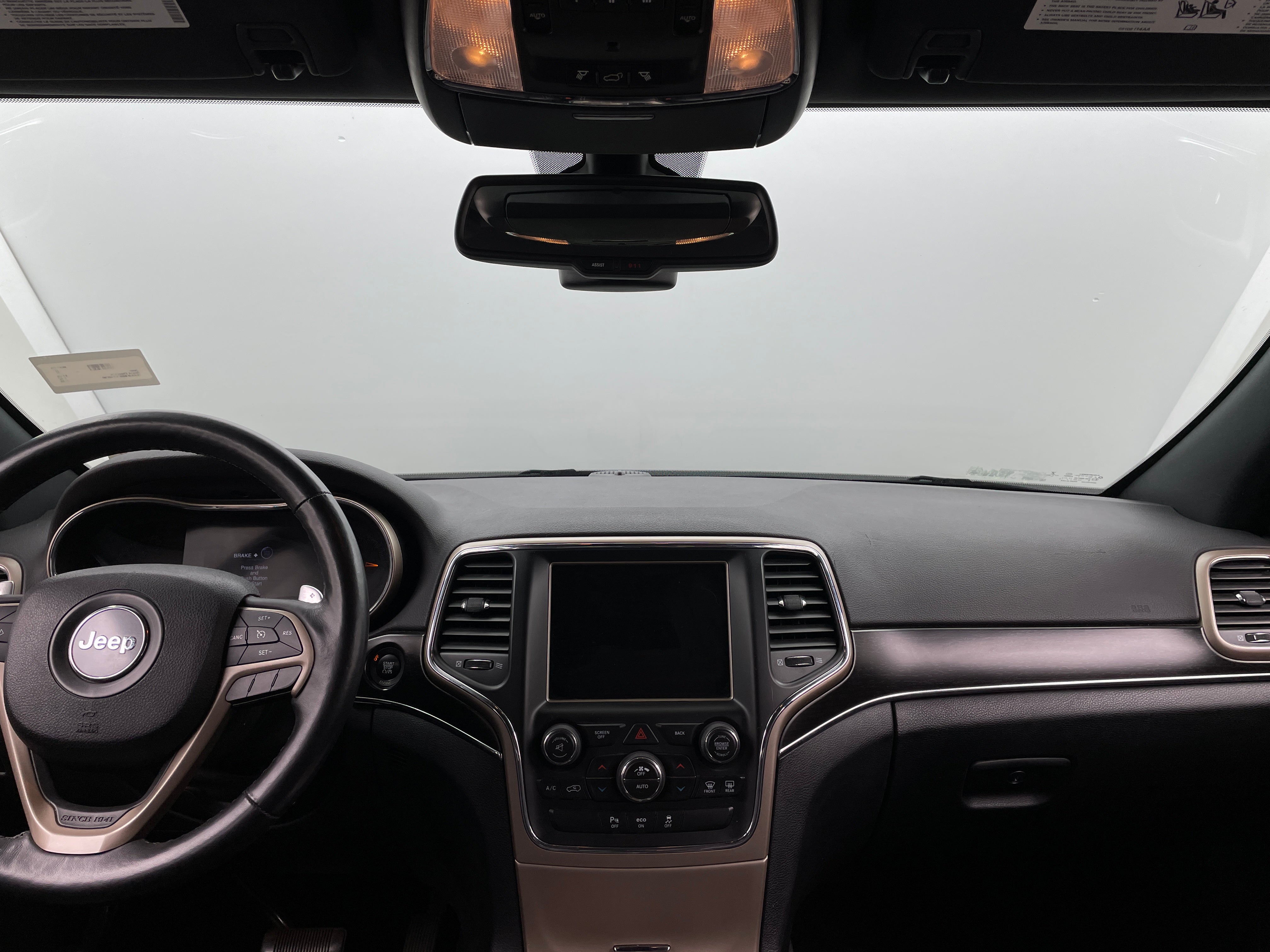 2015 Jeep Grand Cherokee Limited Edition 2