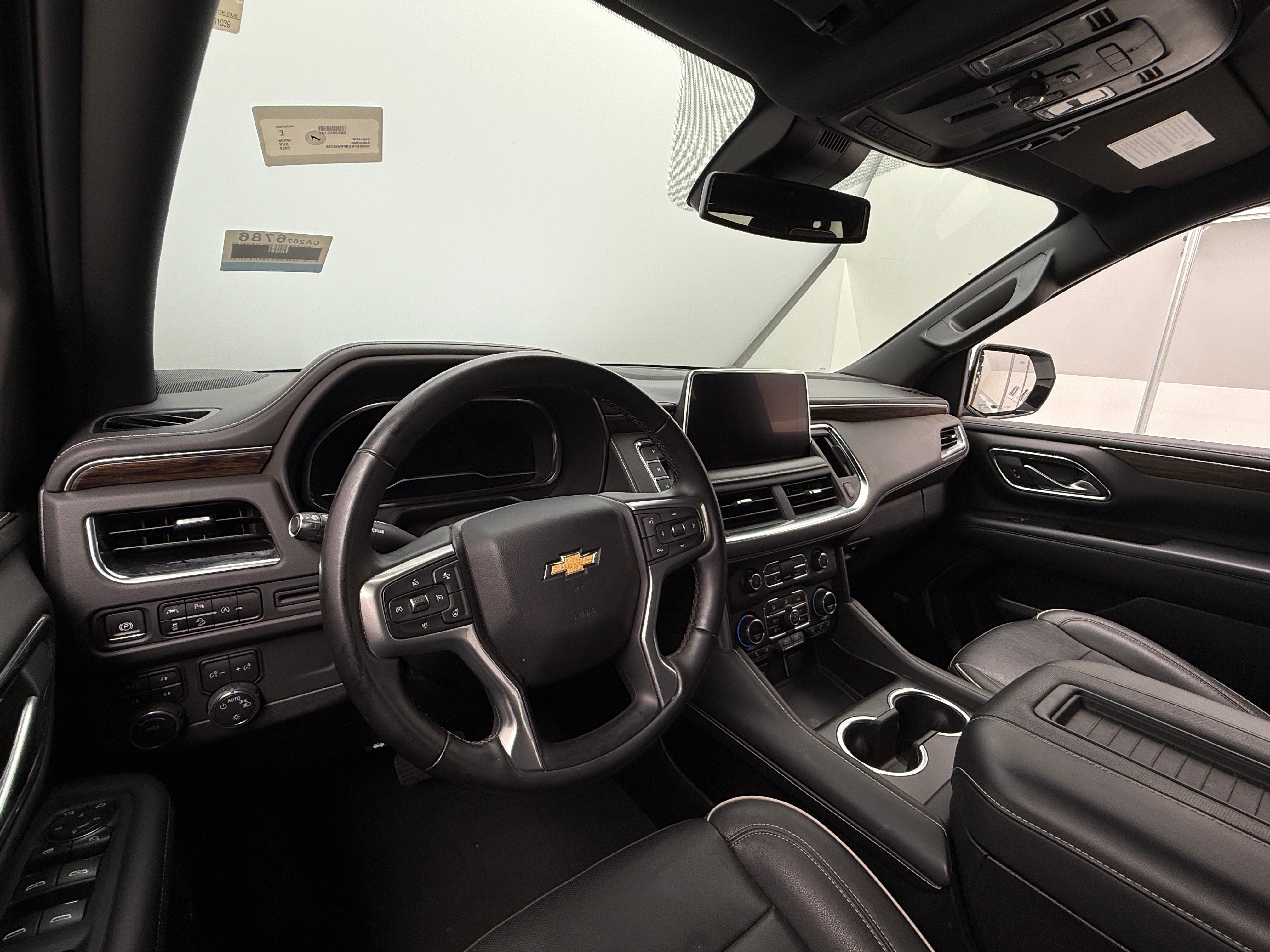 2023 Chevrolet Suburban Premier 2