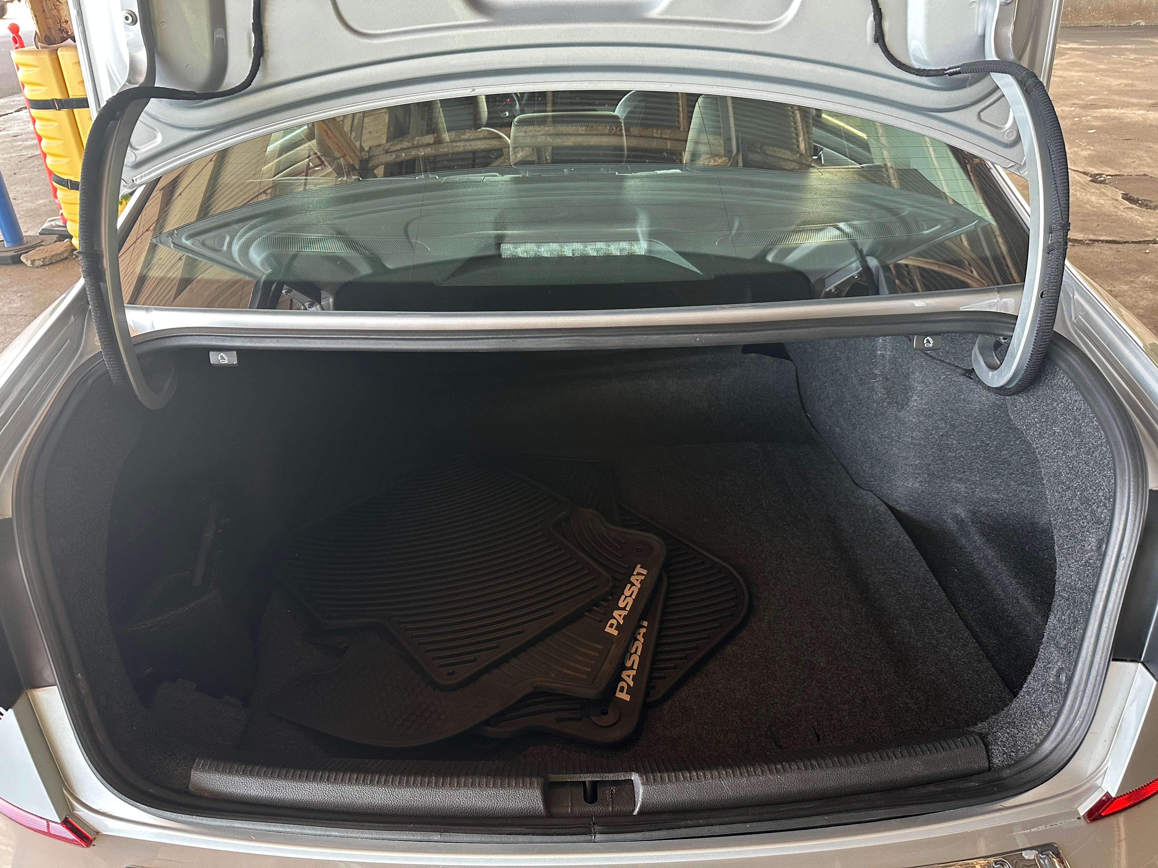 2021 Volkswagen Passat SE 6