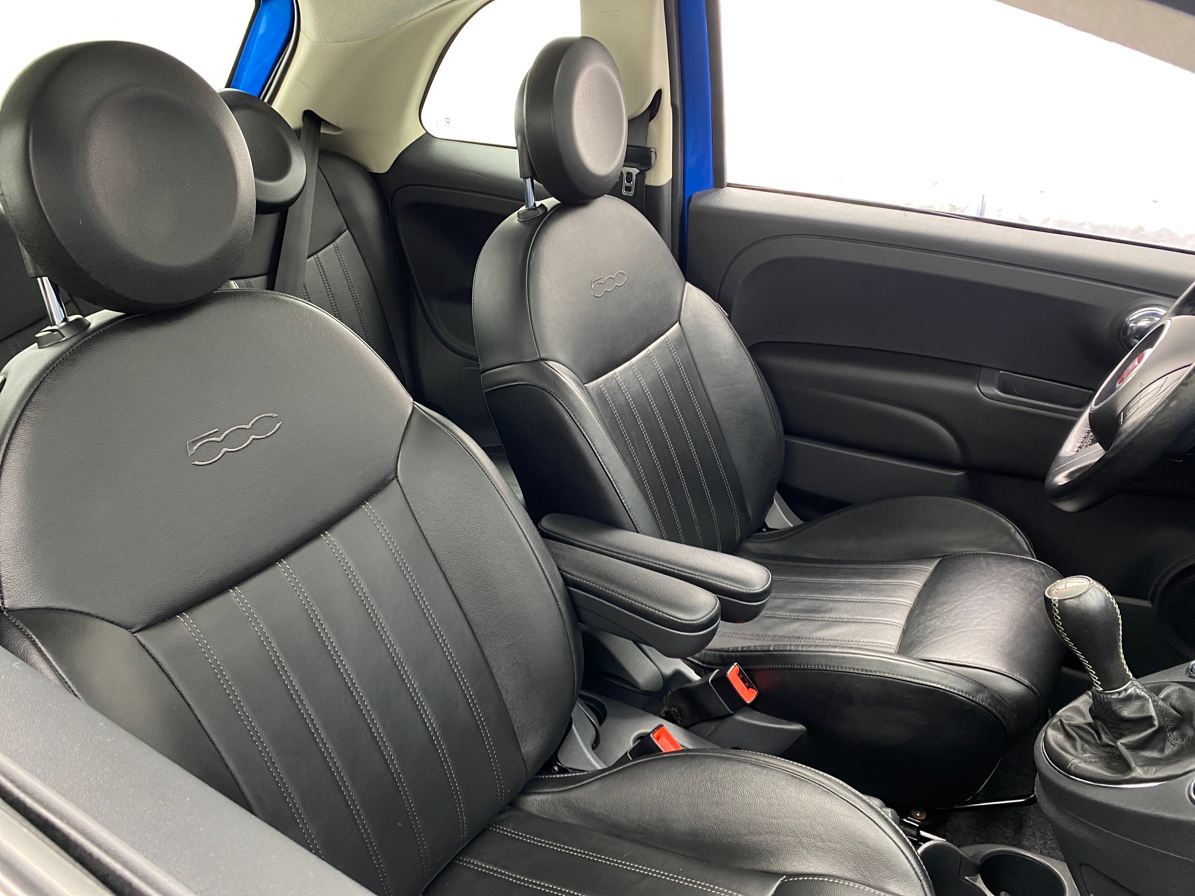 2018 Fiat 500 Lounge 2