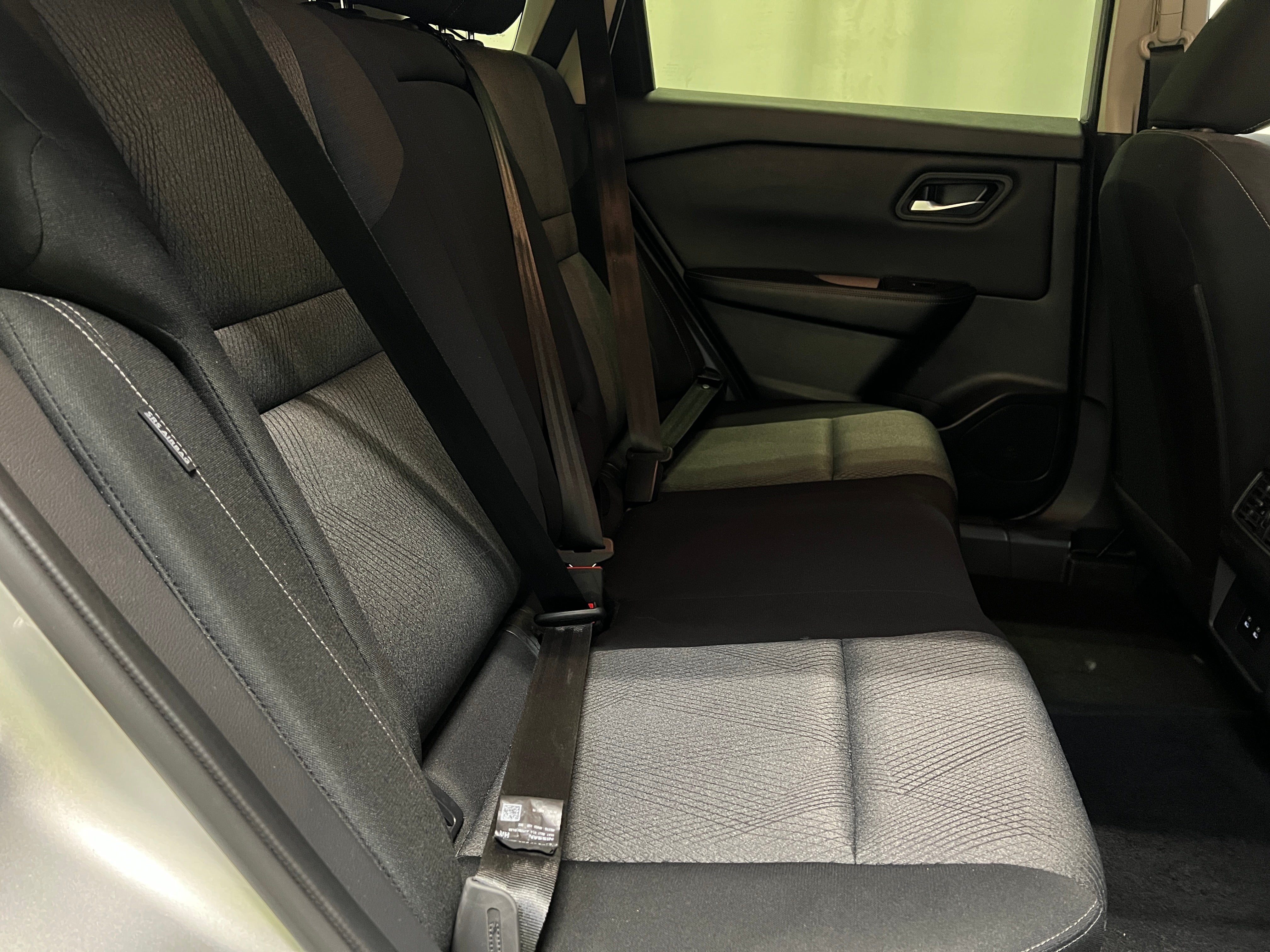2024 Nissan Rogue SV 6