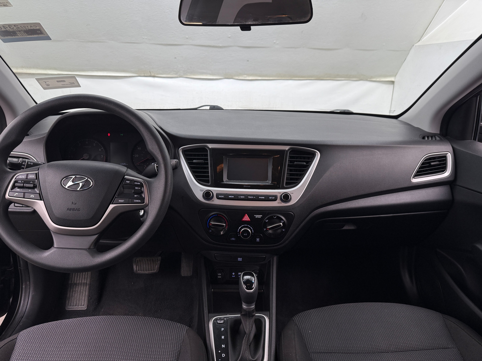 Thumbnail: 2022 Hyundai Accent - 3
