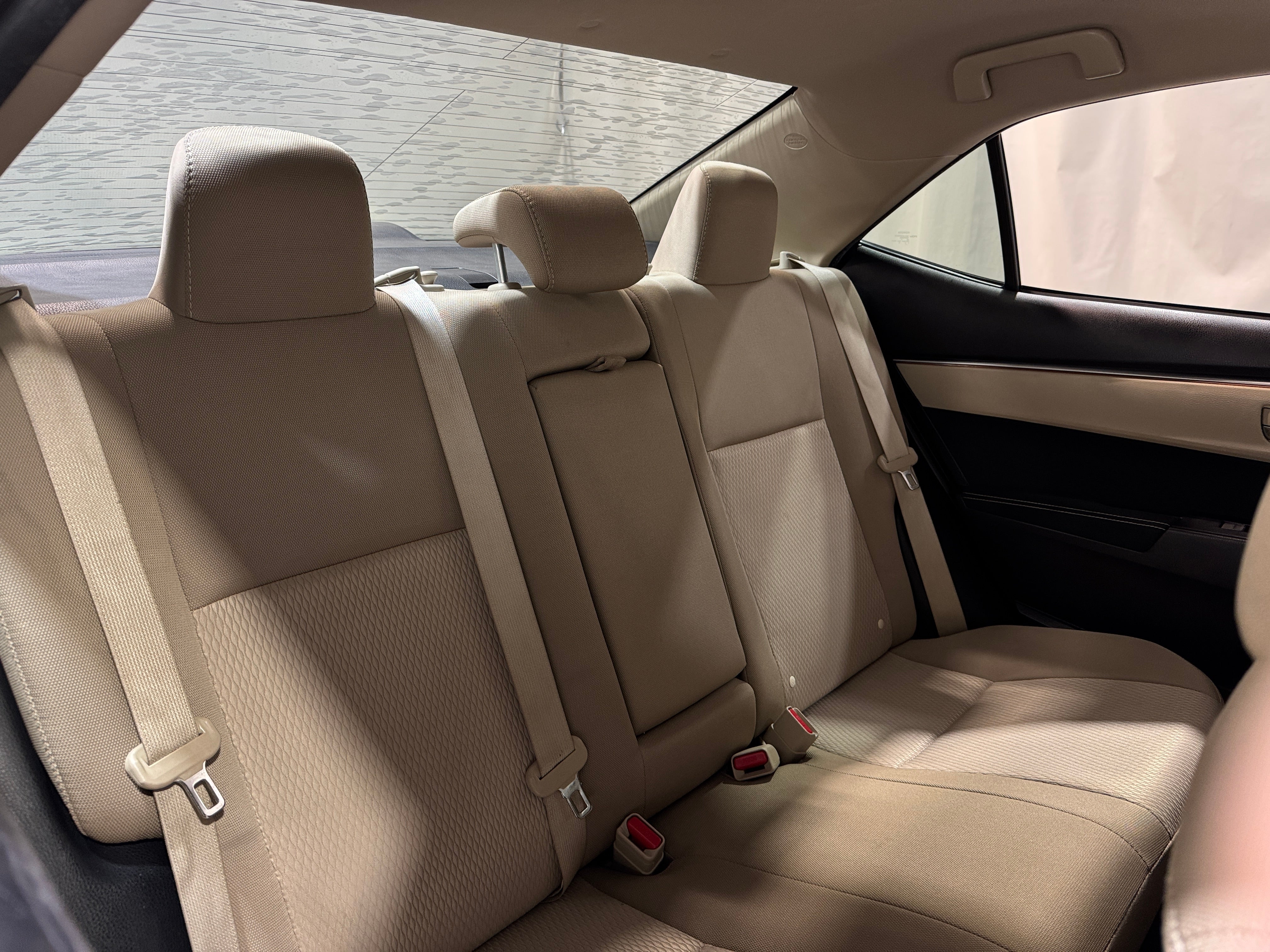 2015 Toyota Corolla LE 6