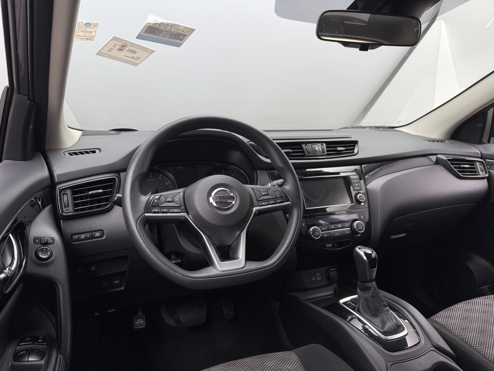 Thumbnail: 2020 Nissan Rogue Sport - 3