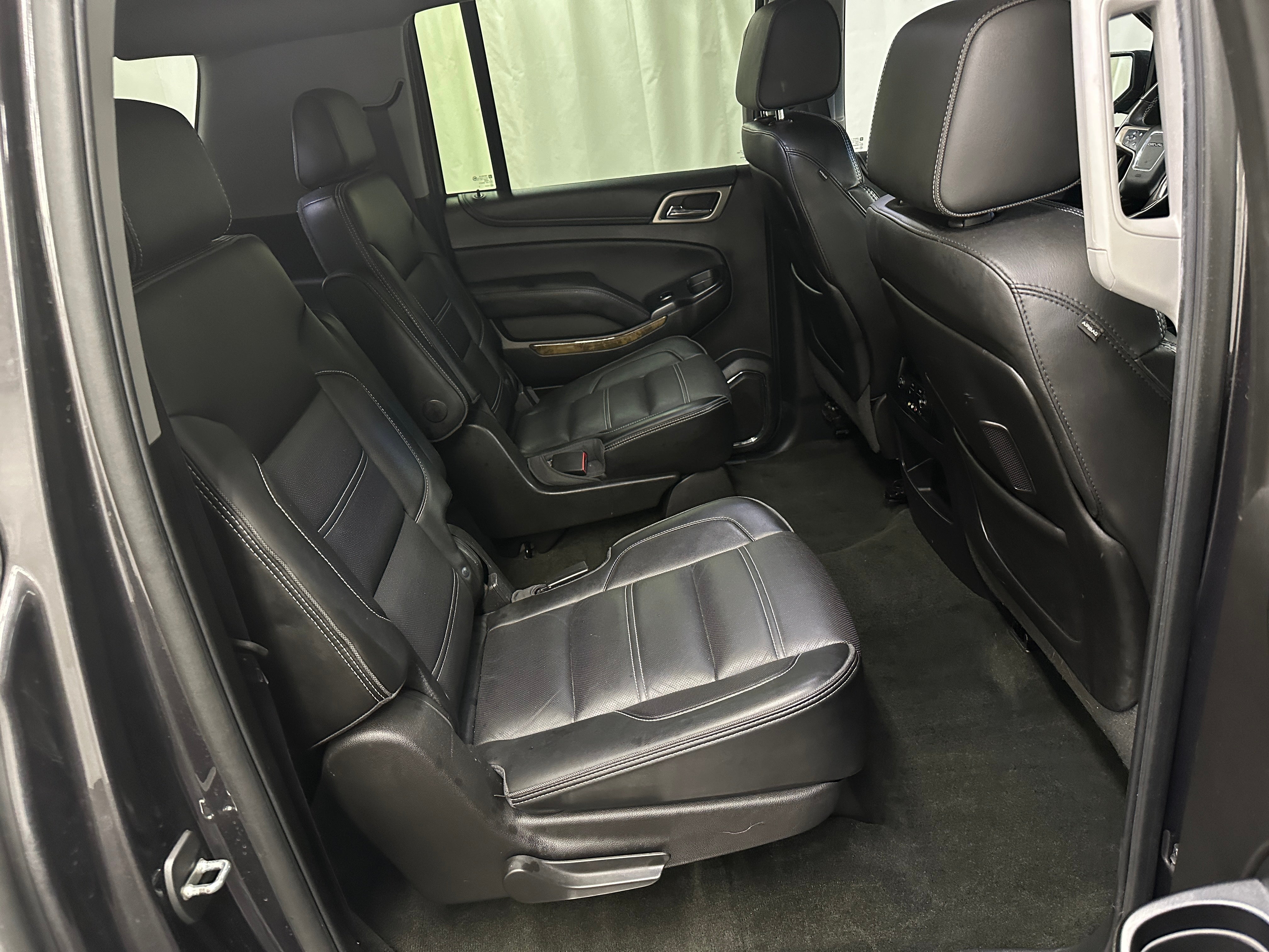 2016 GMC Yukon XL Denali 5