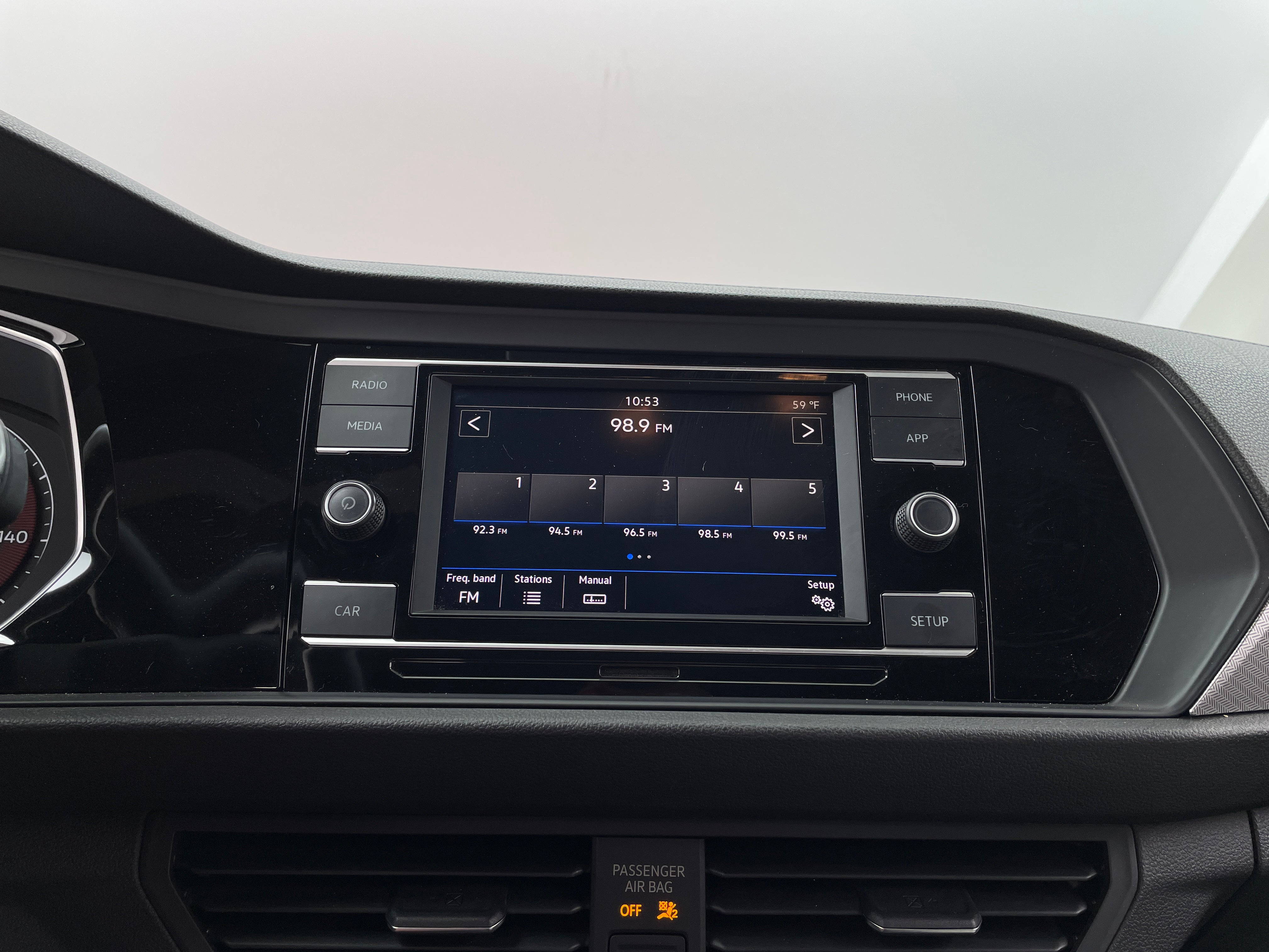 2019 Volkswagen Jetta R-Line 4