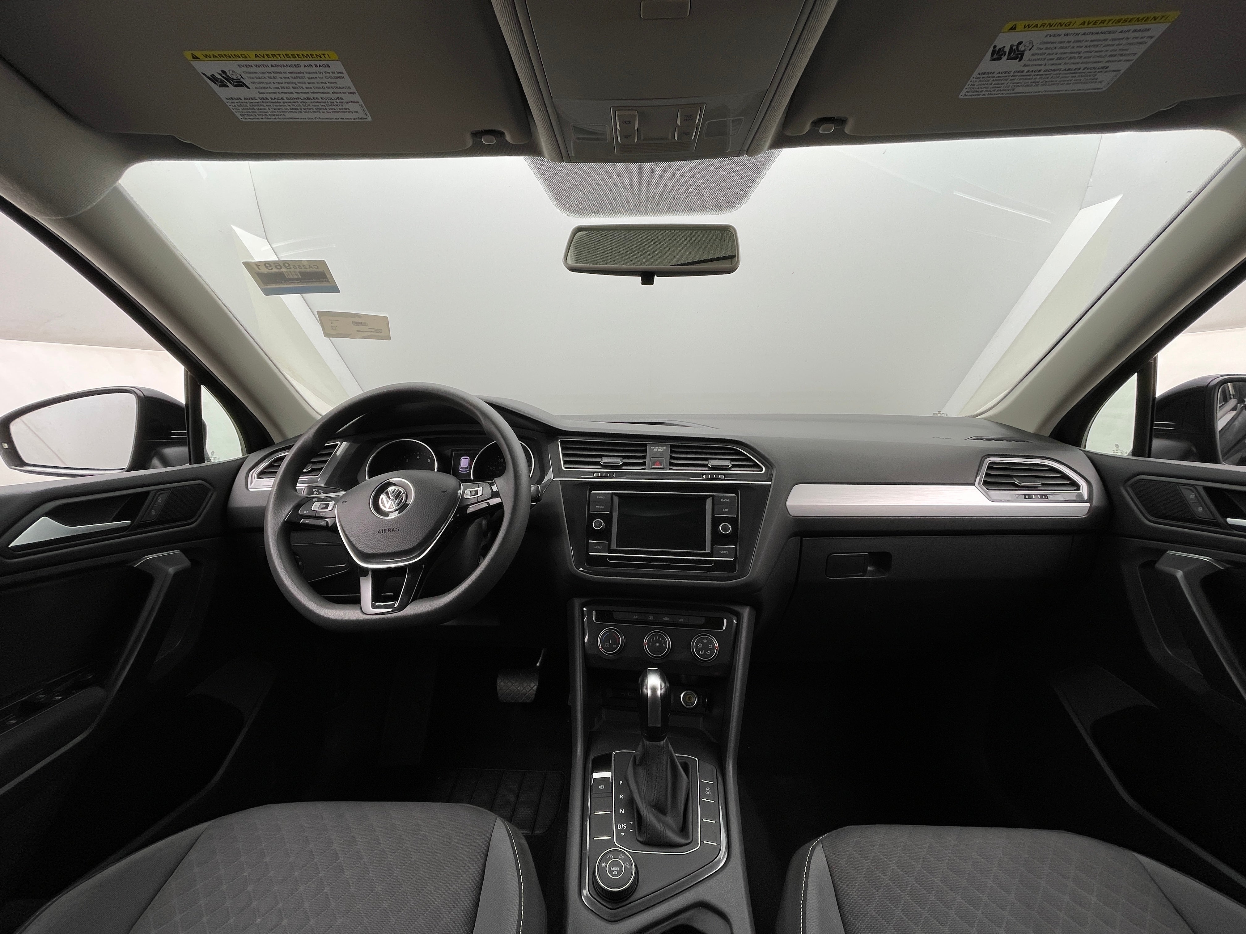 Thumbnail: 2021 Volkswagen Tiguan - 3