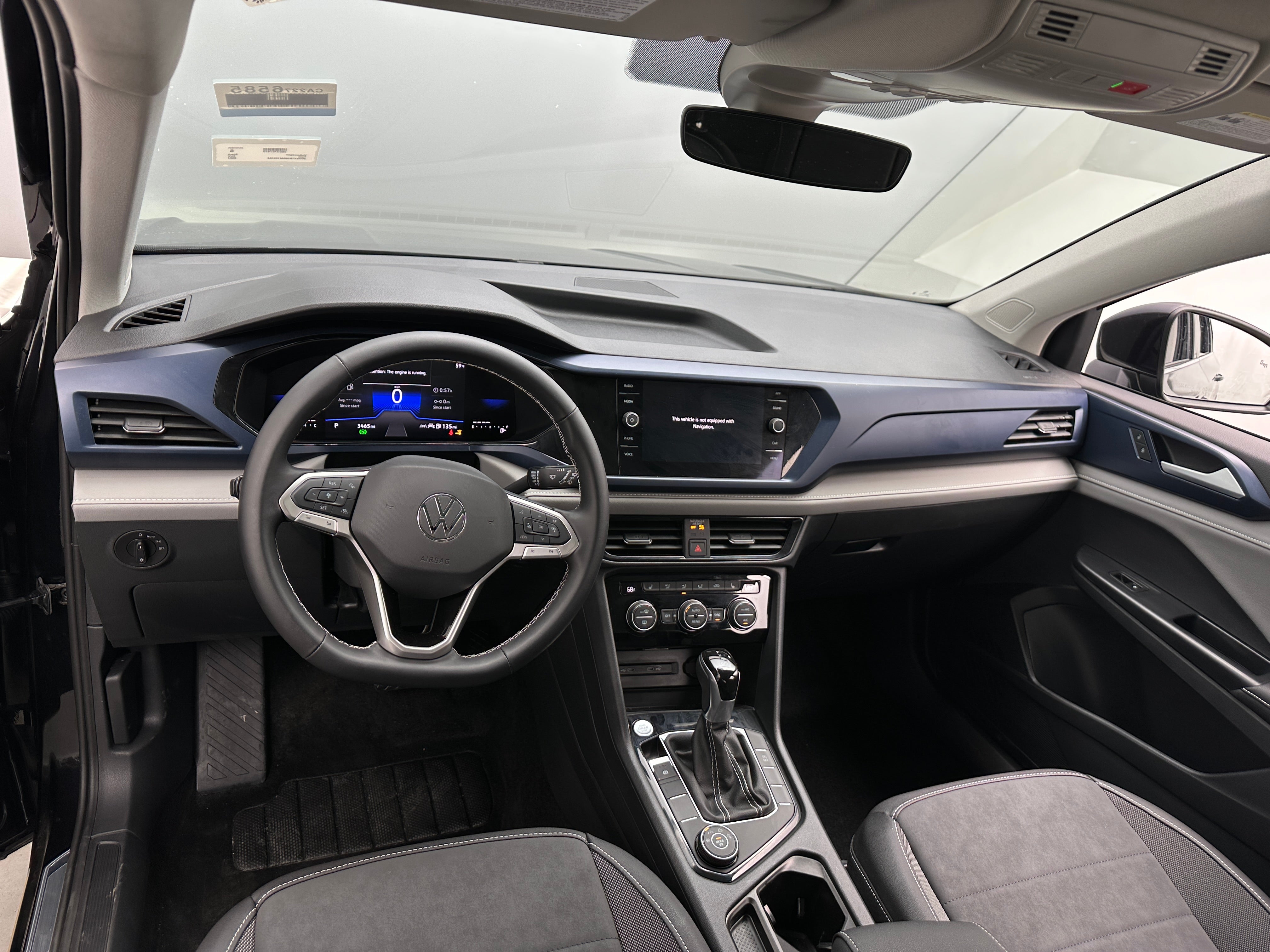 2024 Volkswagen Taos SE 2