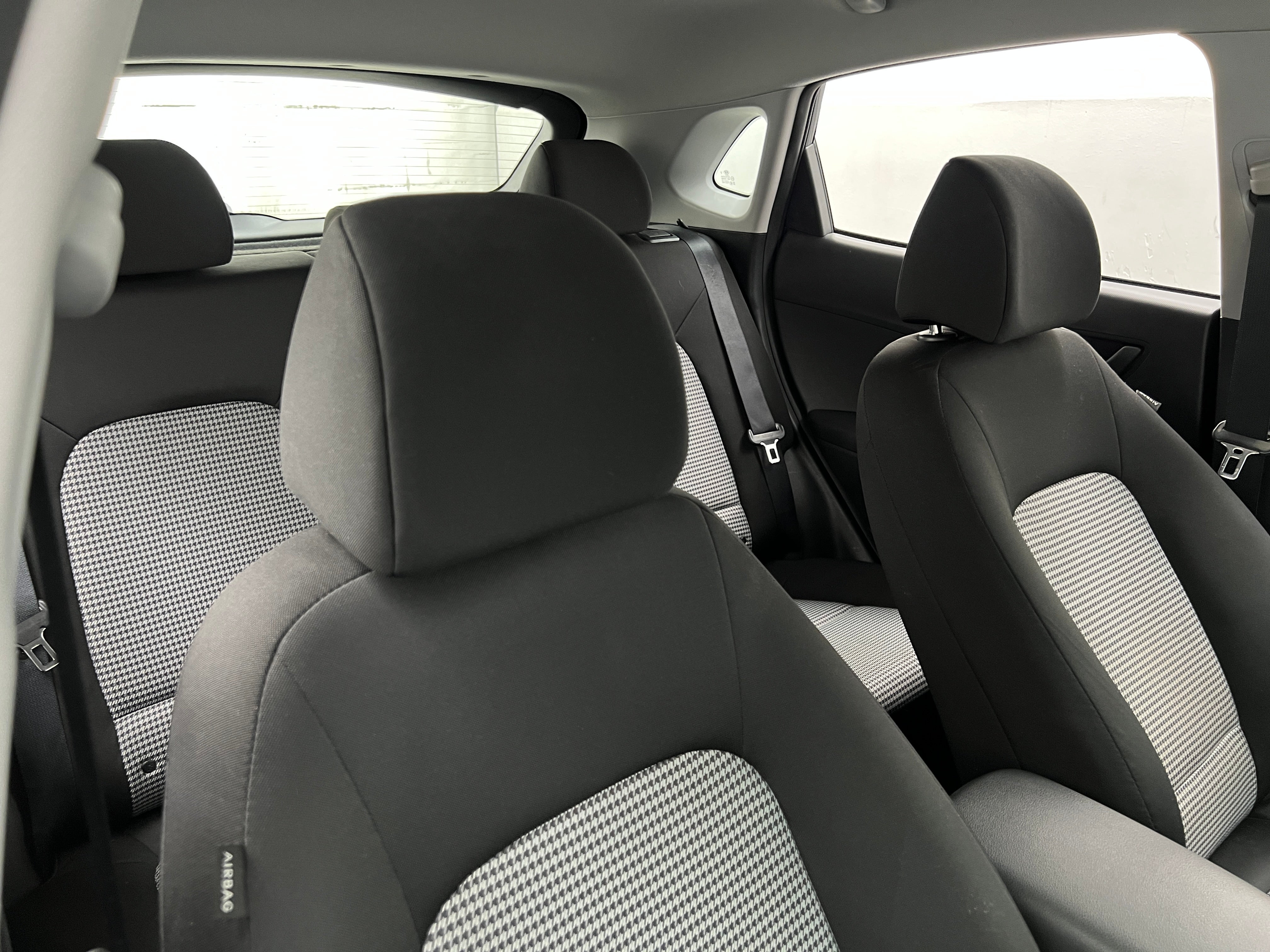2020 Hyundai Kona SE 2
