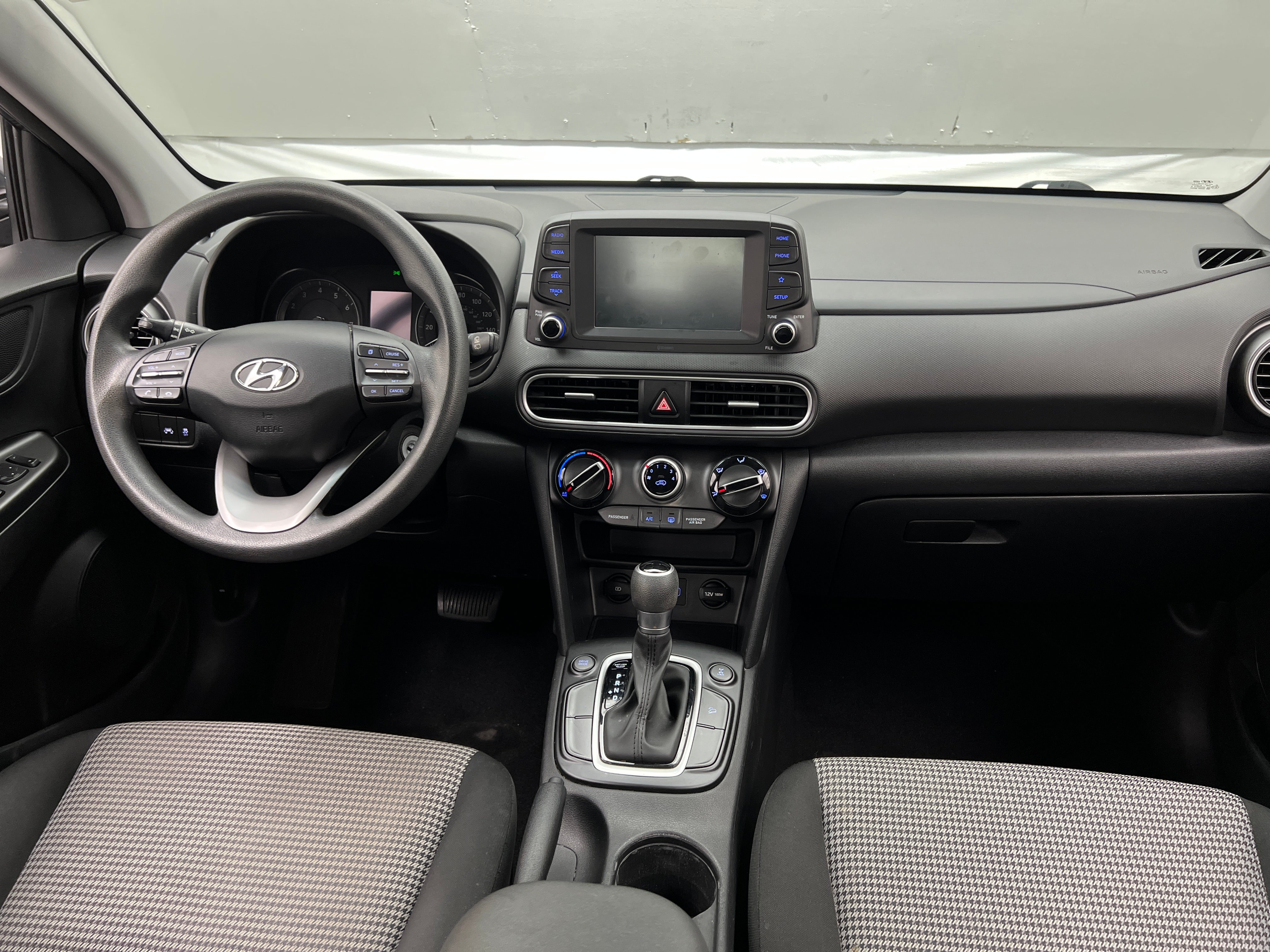 2020 Hyundai Kona SE 3