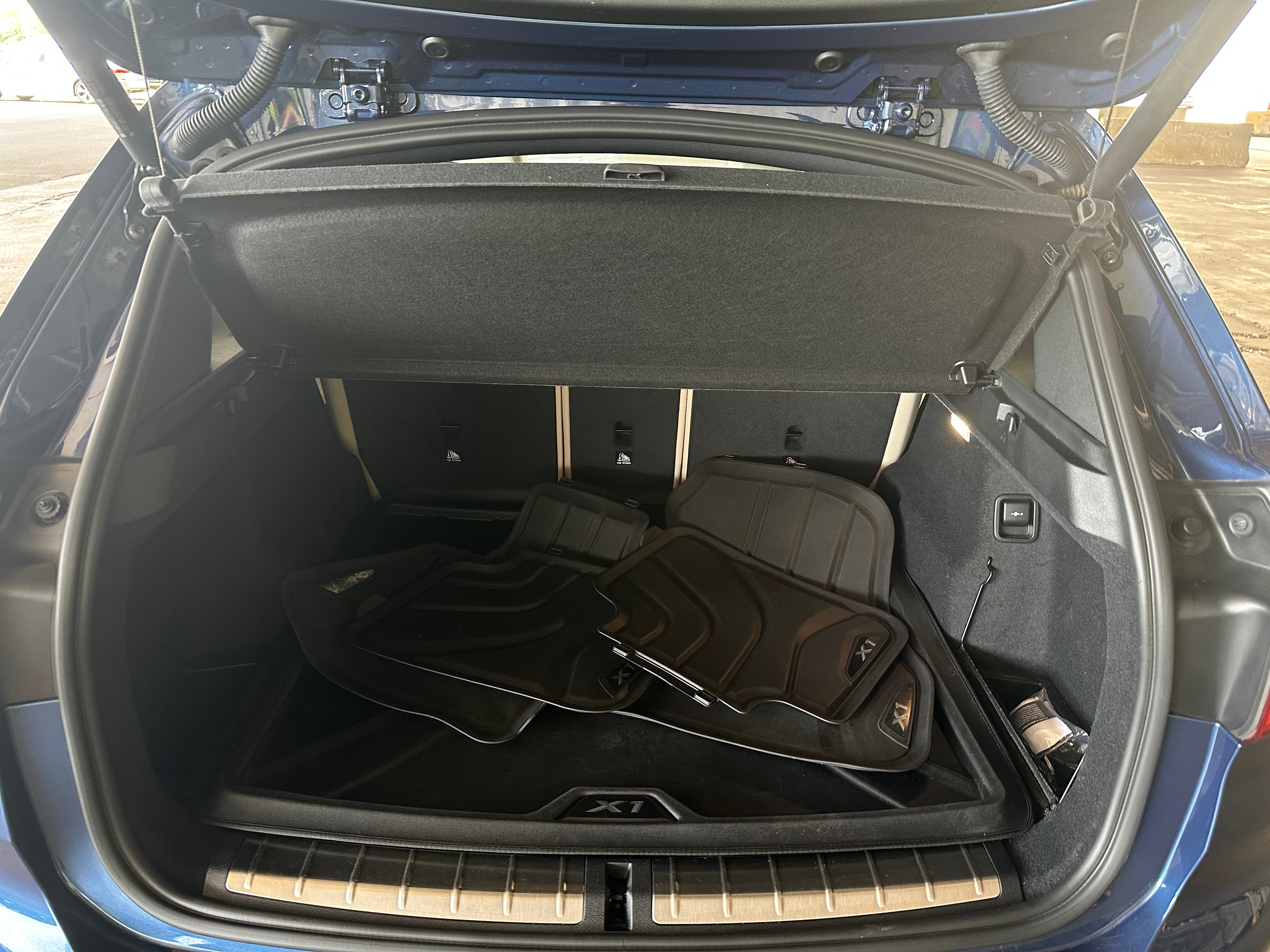 2021 BMW X1 xDrive28i 6