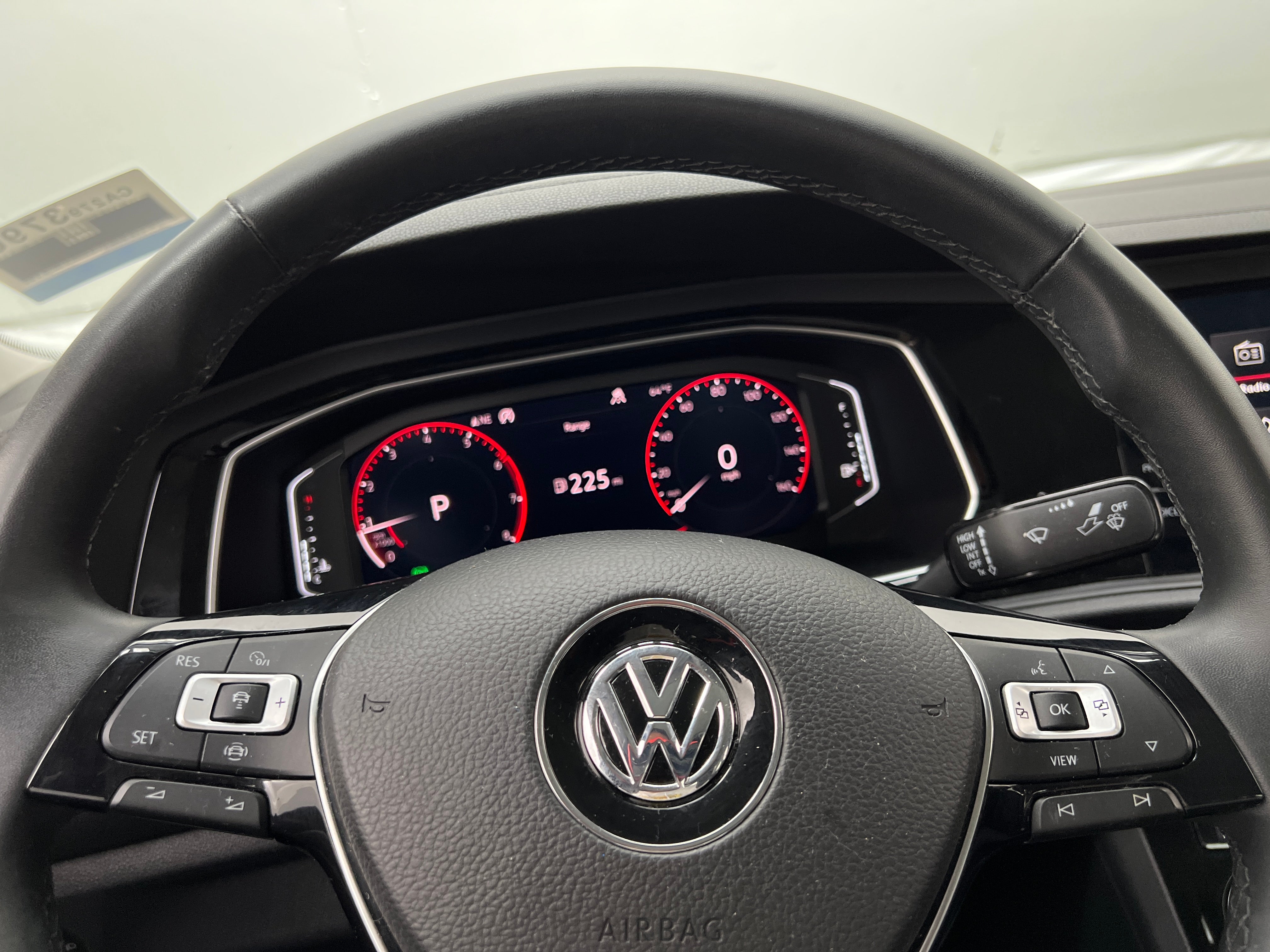 2020 Volkswagen Jetta SEL 4